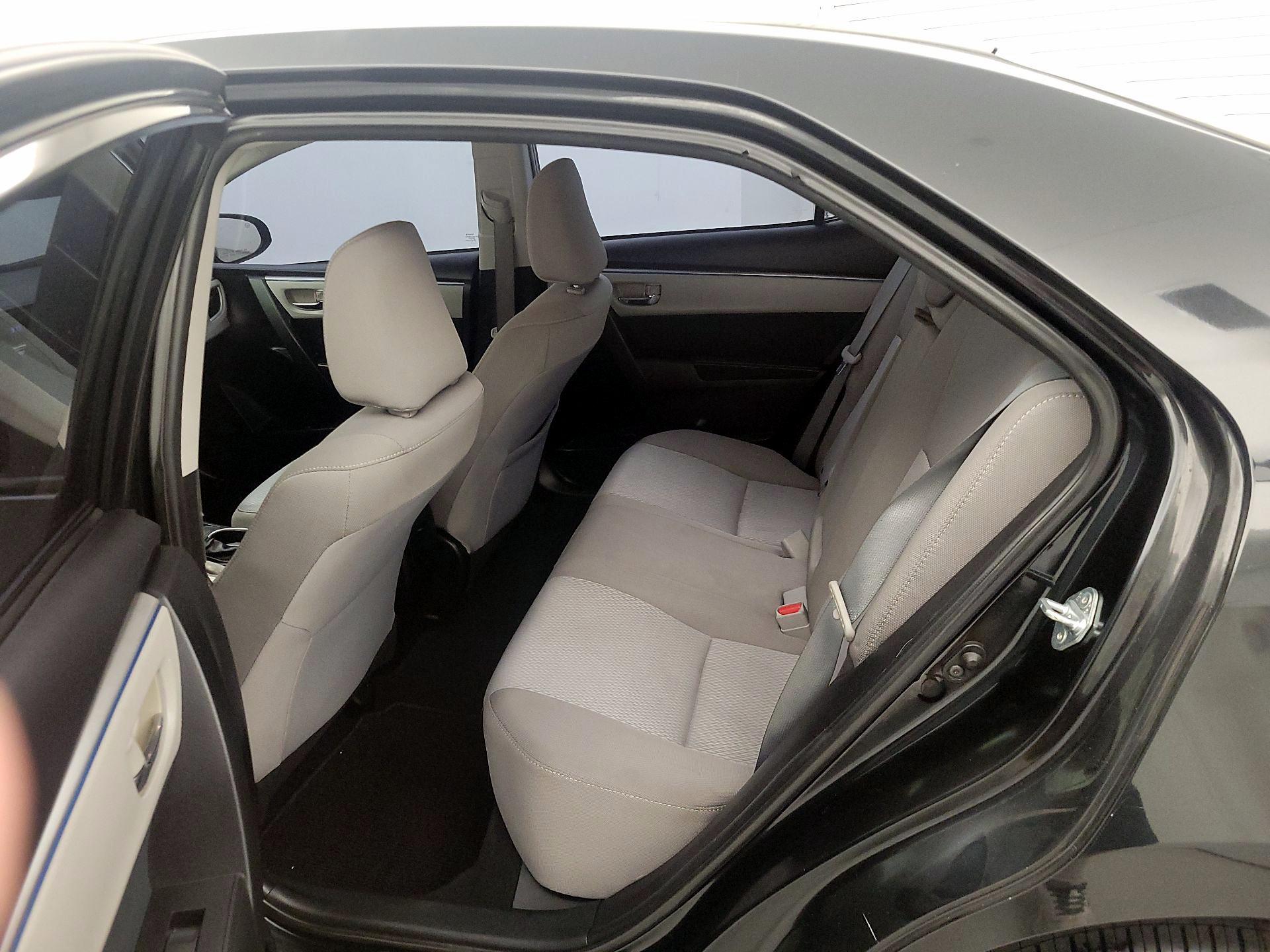 Thumbnail: 2016 Toyota Corolla - 17