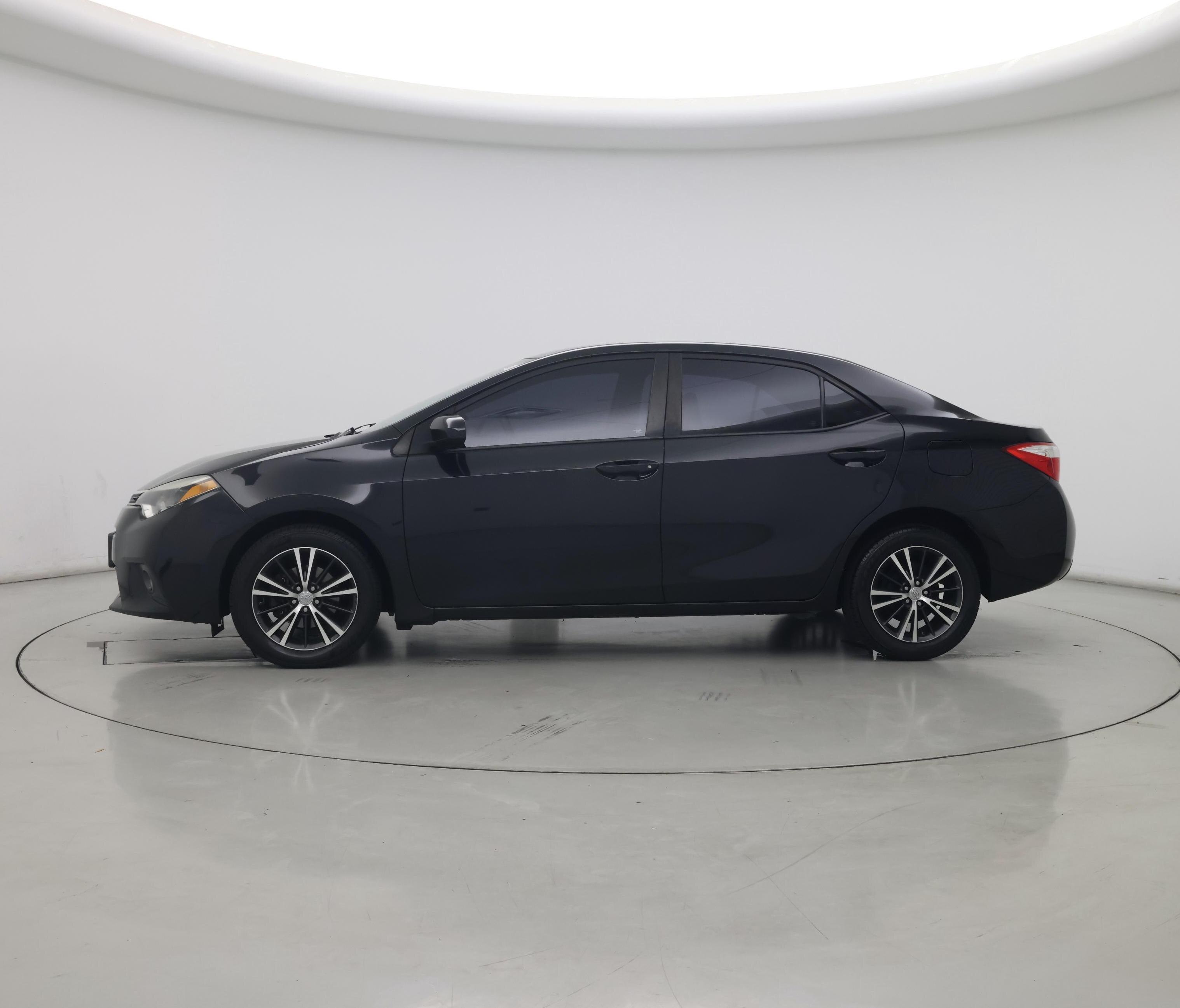 Thumbnail: 2016 Toyota Corolla - 3