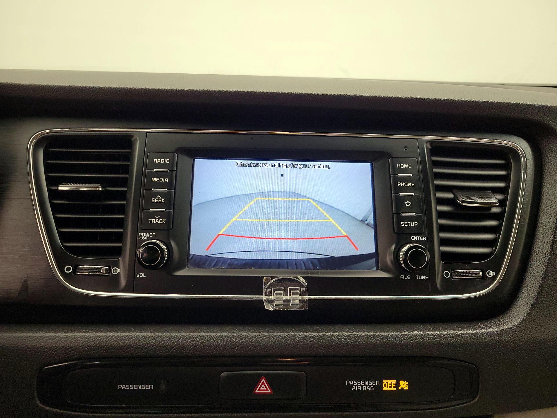 Thumbnail: 2019 Kia Sedona - 14