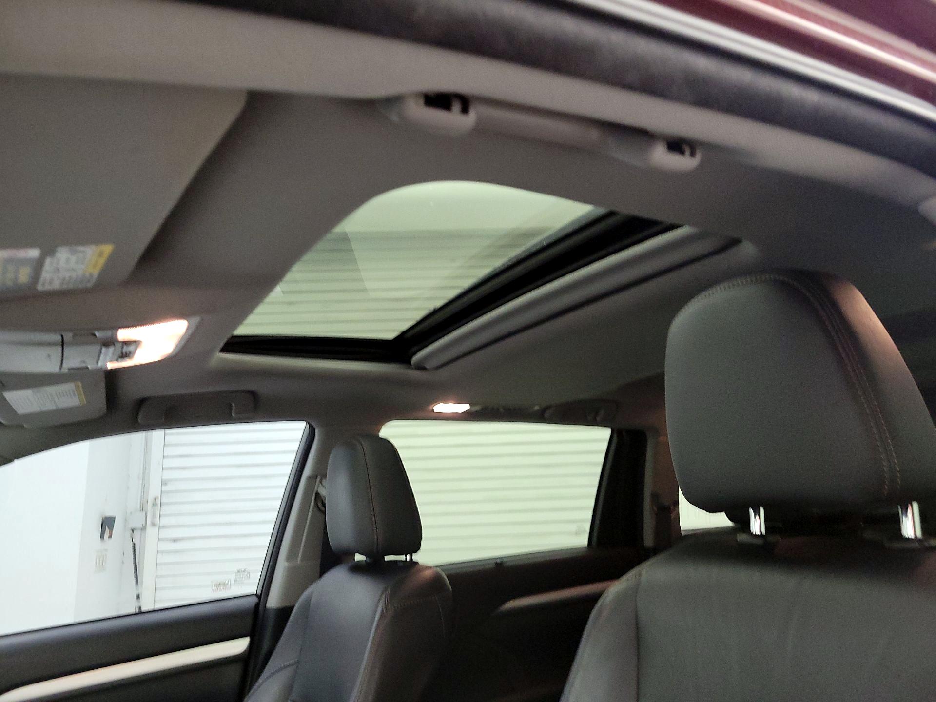 Thumbnail: 2016 Toyota Highlander - 18