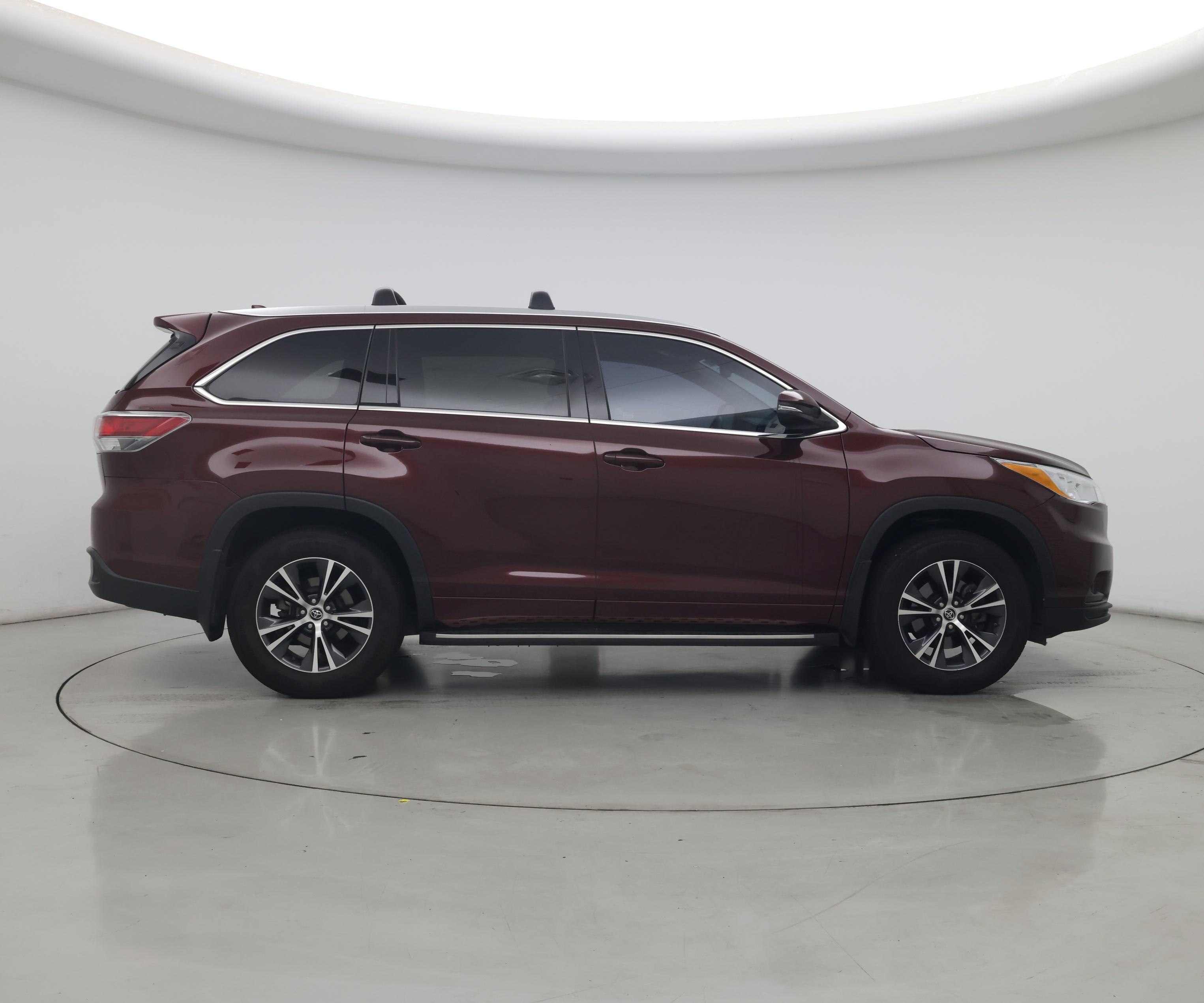 Thumbnail: 2016 Toyota Highlander - 7