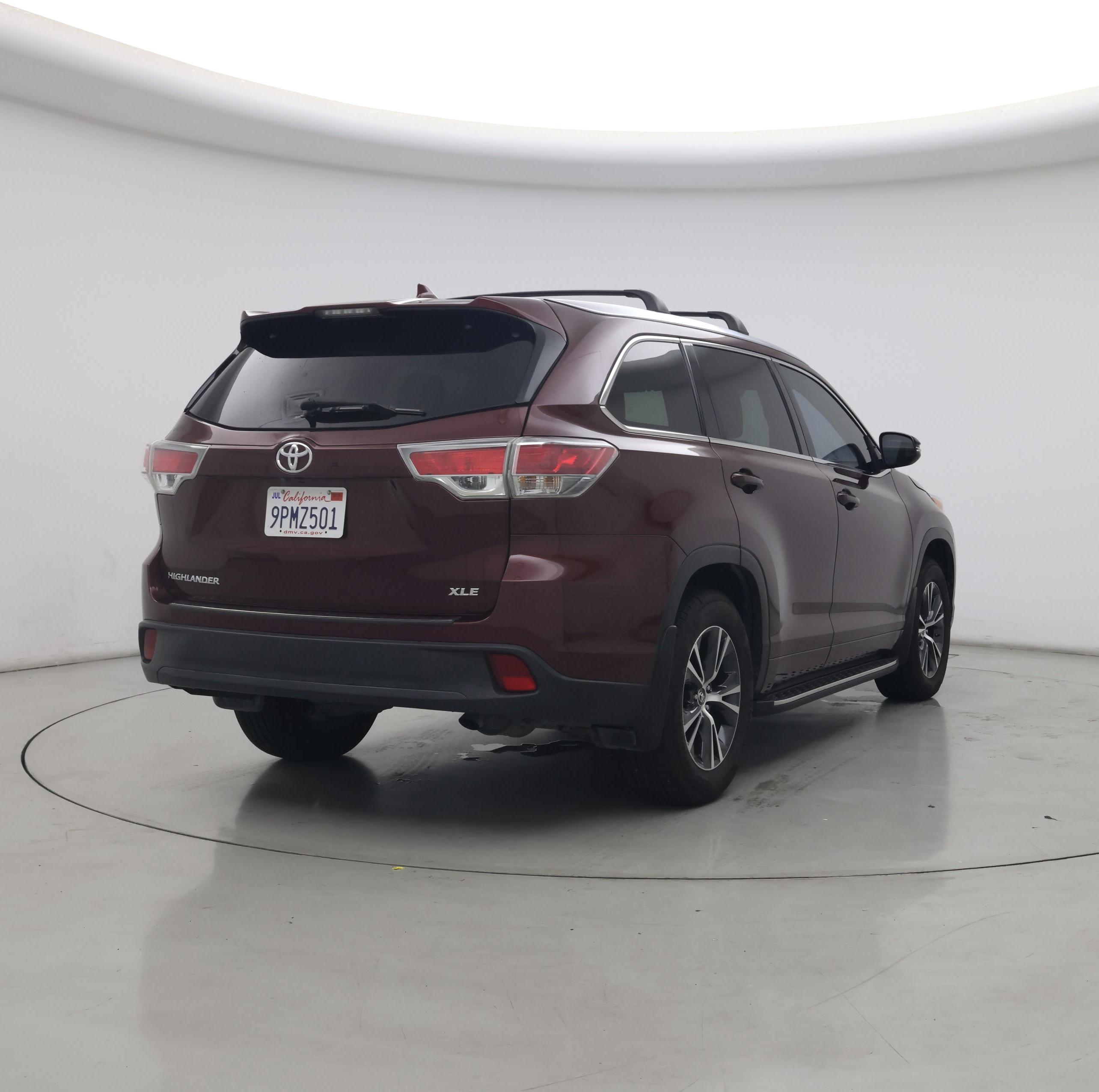 Thumbnail: 2016 Toyota Highlander - 8