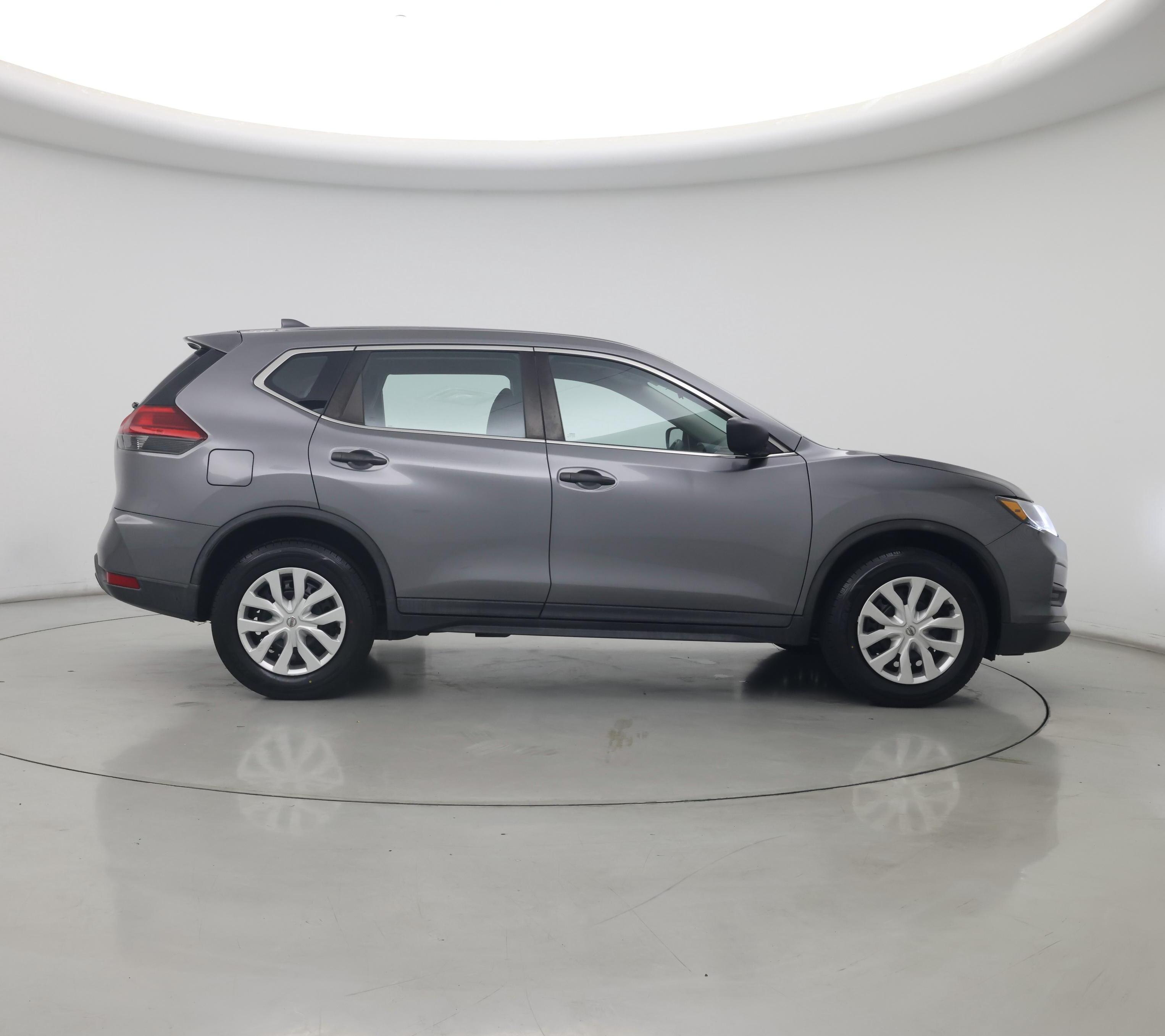 Thumbnail: 2017 Nissan Rogue - 7