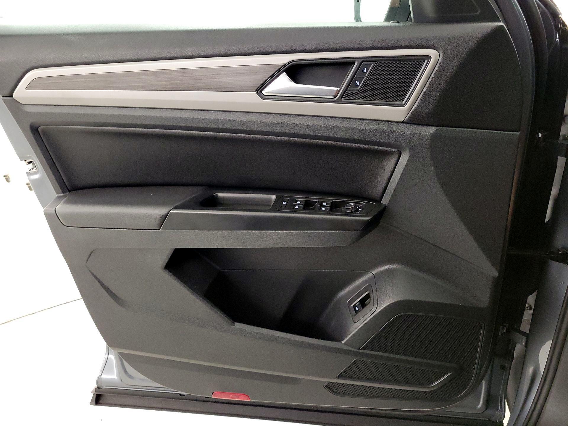 Thumbnail: 2021 Volkswagen Atlas - 12