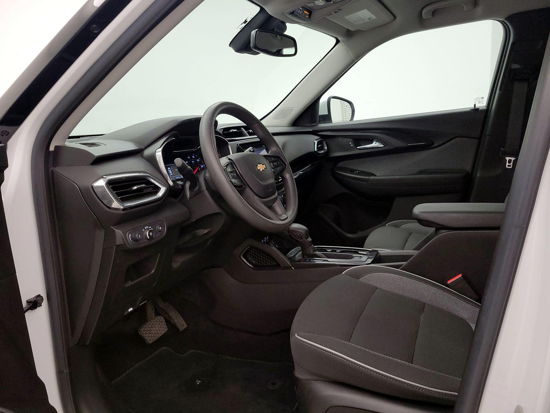 Thumbnail: 2023 Chevrolet TrailBlazer - 11
