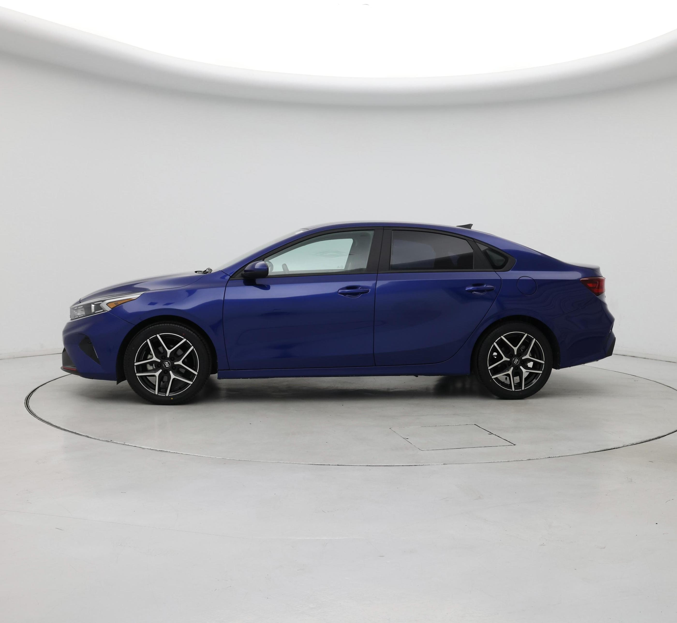 Thumbnail: 2023 Kia Forte - 3
