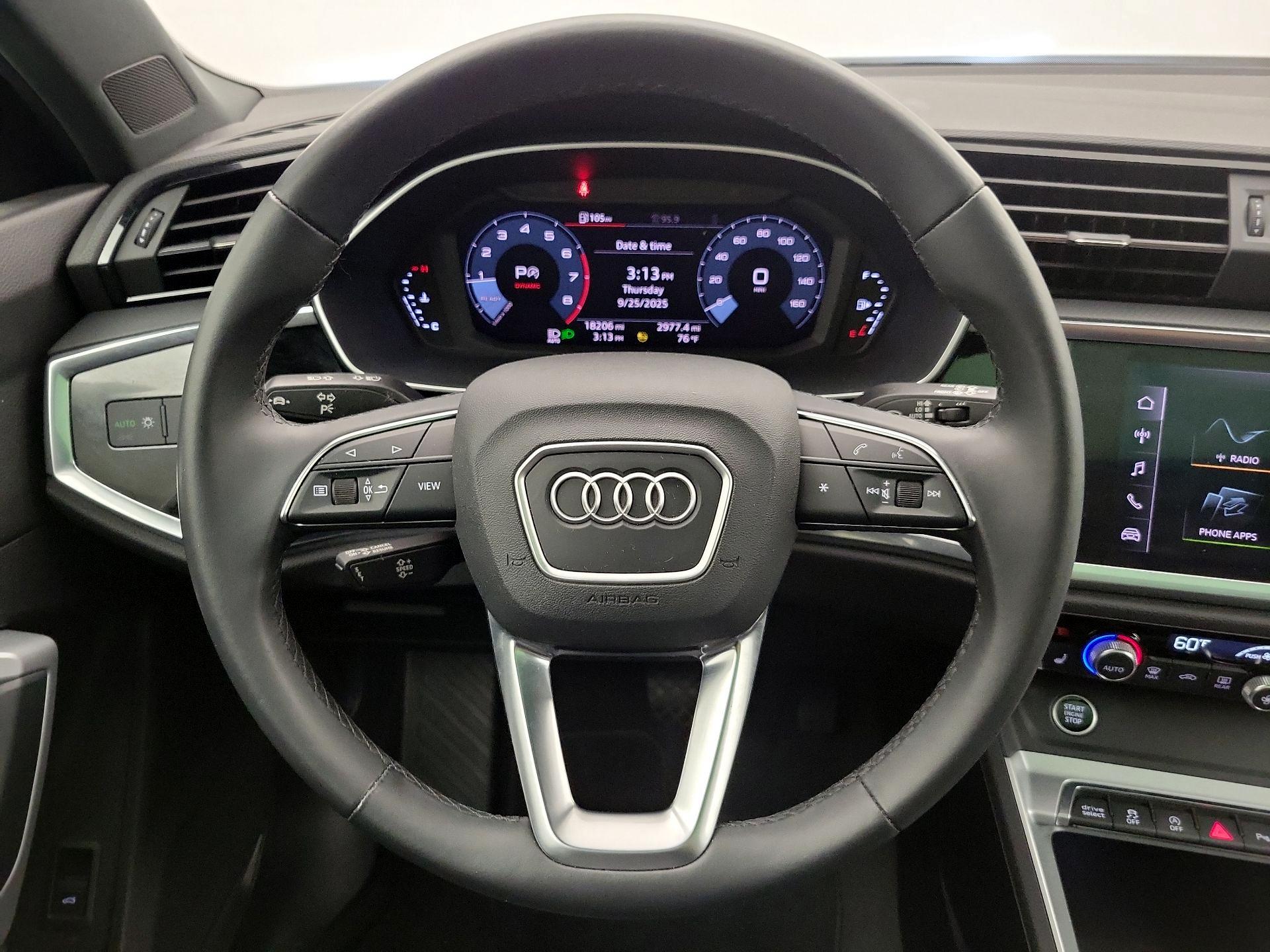 Thumbnail: 2021 Audi Q3 - 10