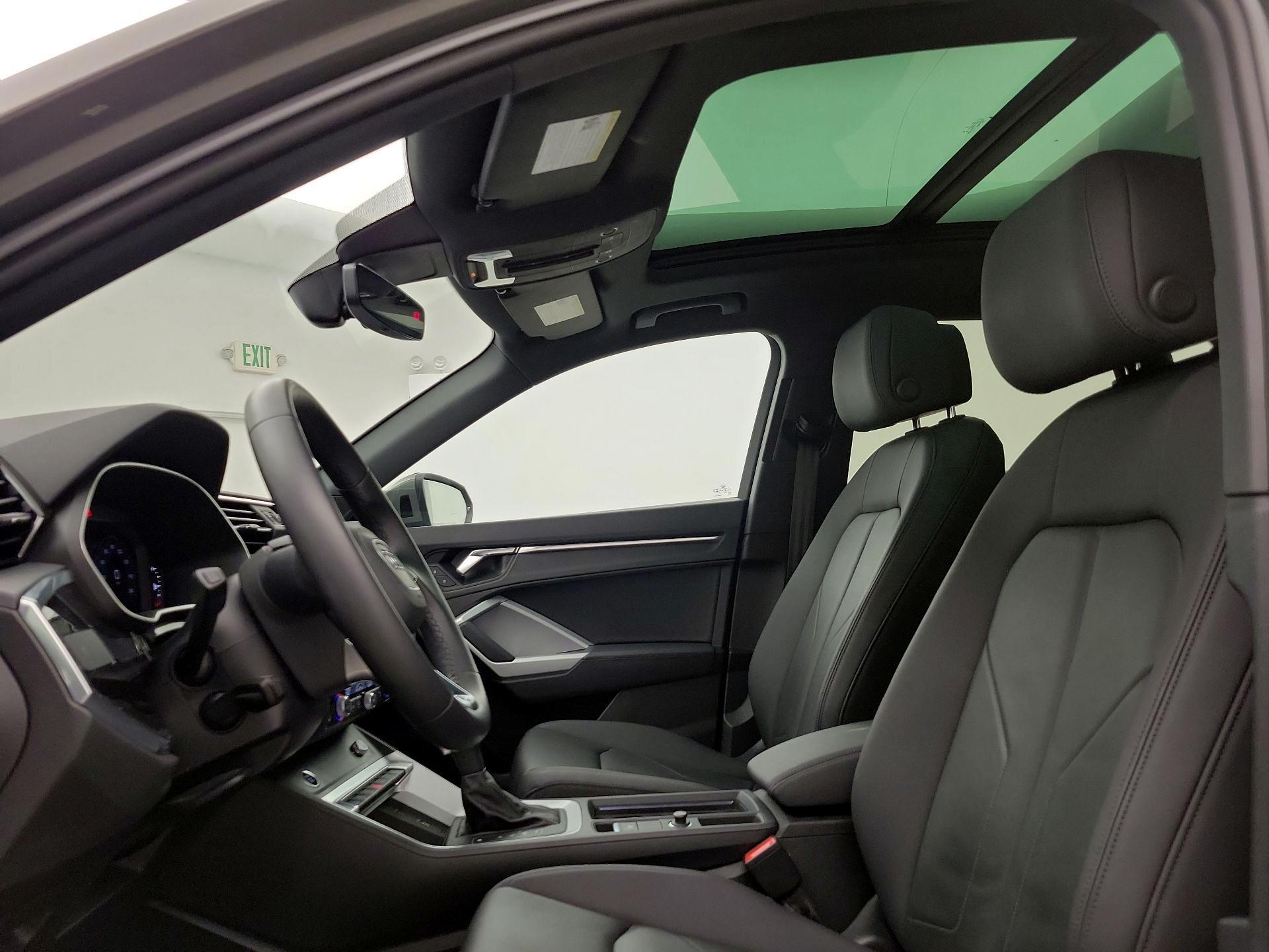 Thumbnail: 2021 Audi Q3 - 19