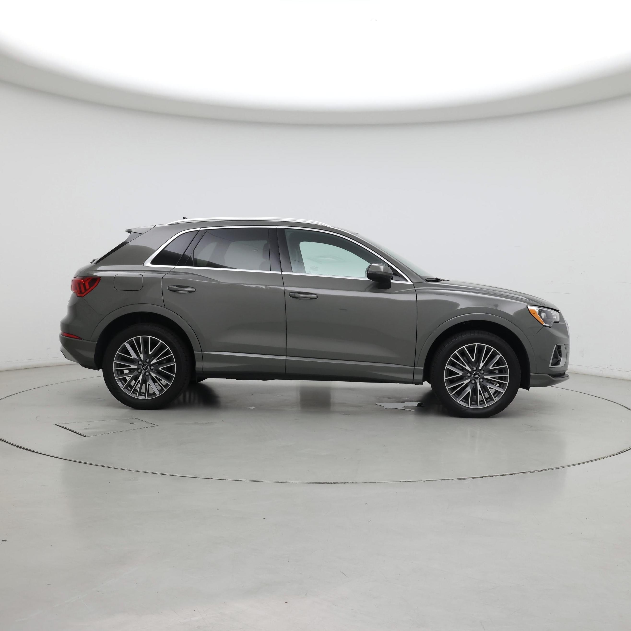 Thumbnail: 2021 Audi Q3 - 7