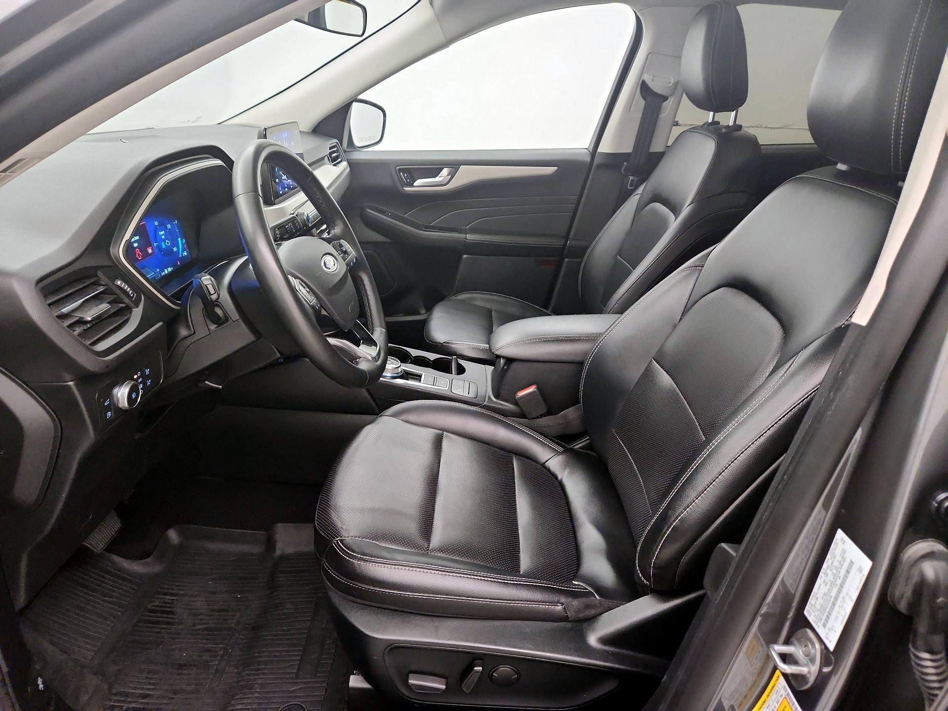 Thumbnail: 2022 Ford Escape - 11