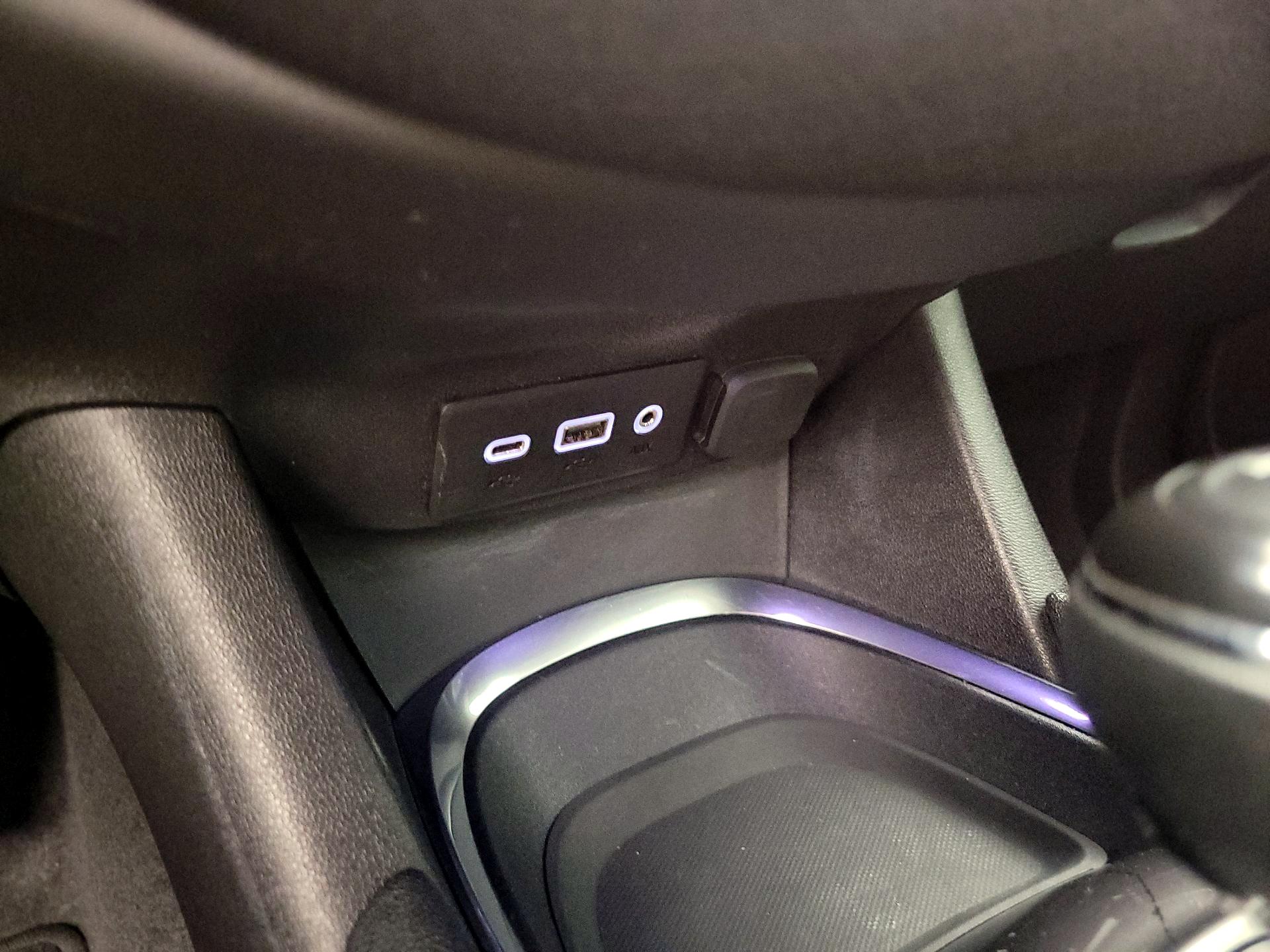 Thumbnail: 2019 Chevrolet Malibu - 18
