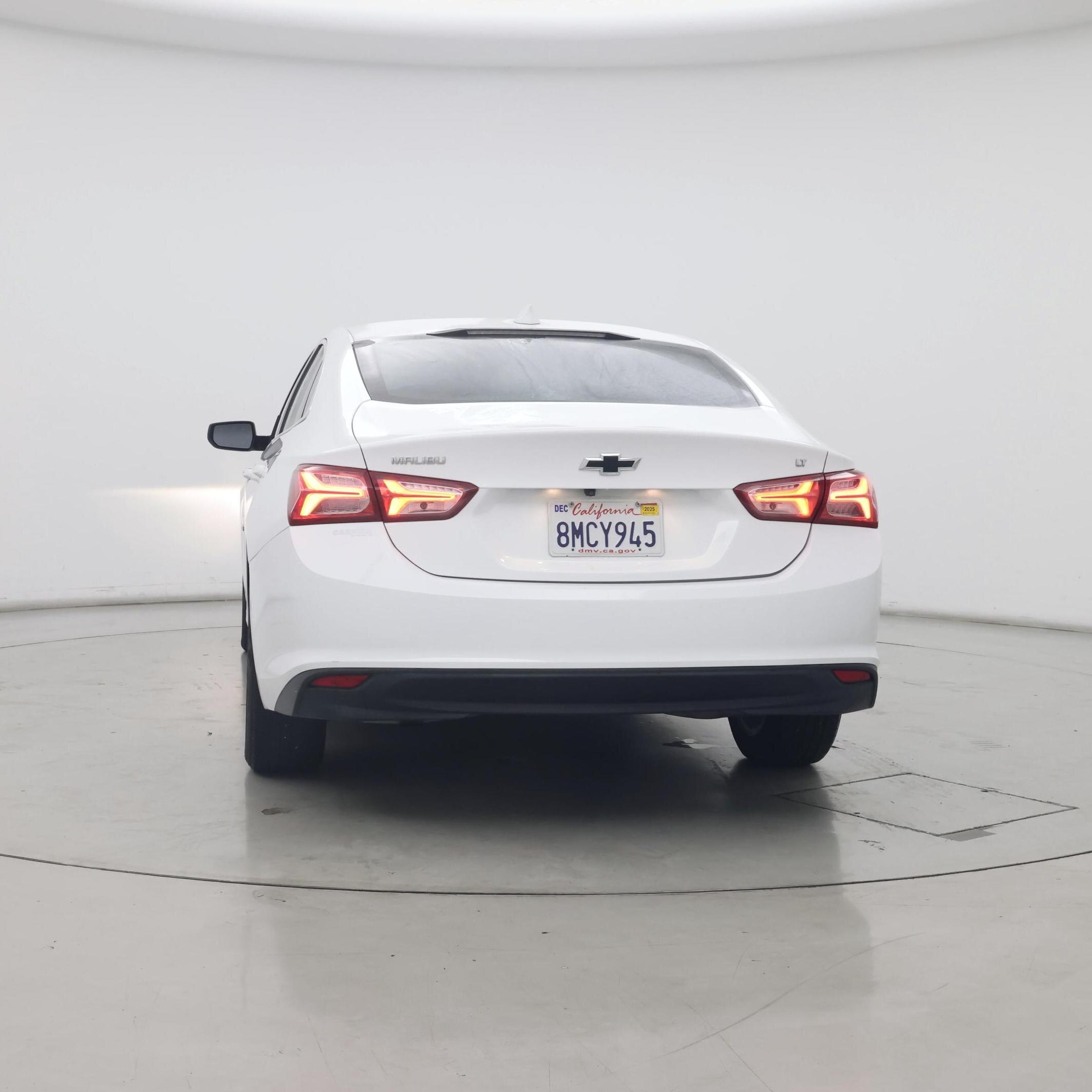 Thumbnail: 2019 Chevrolet Malibu - 6