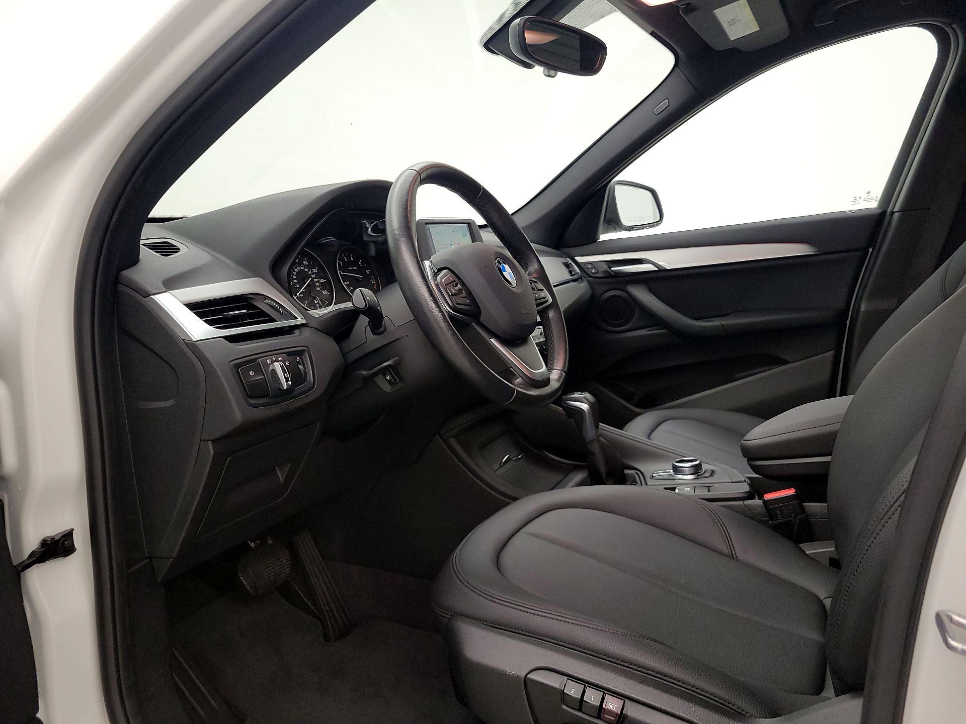 Thumbnail: 2017 BMW X1 - 11