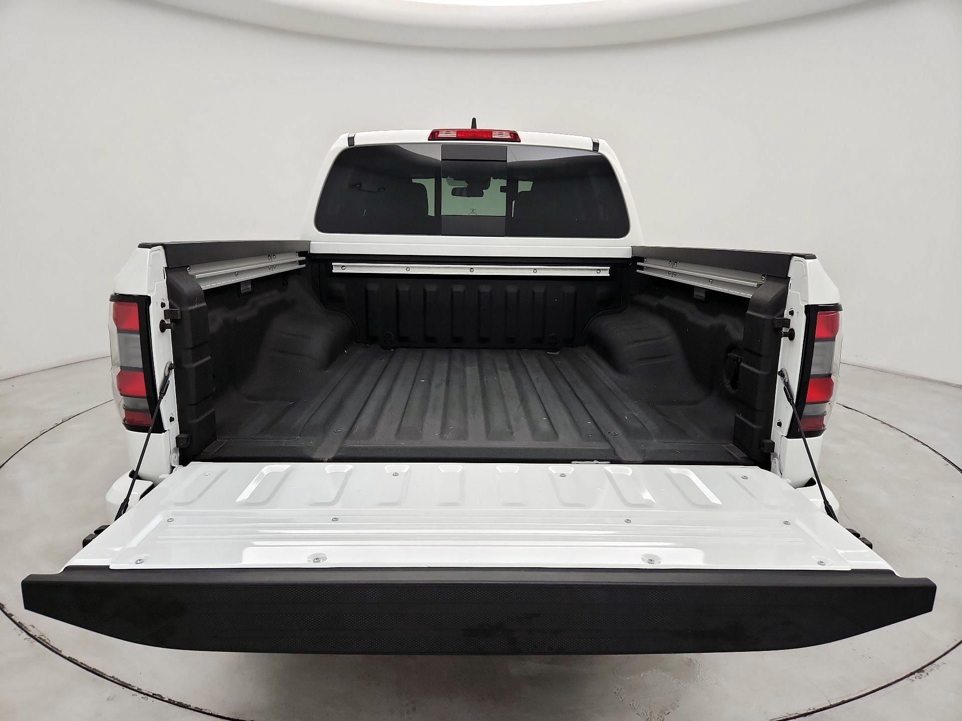 Thumbnail: 2024 Nissan Frontier - 20