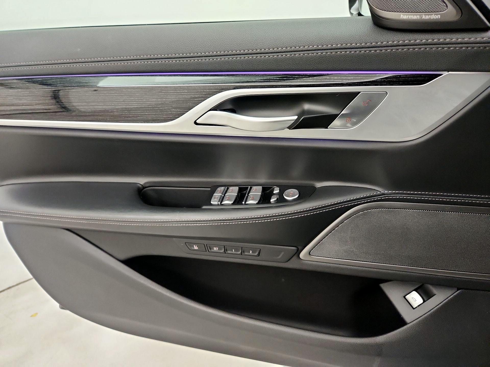 Thumbnail: 2021 BMW 7 Series - 12