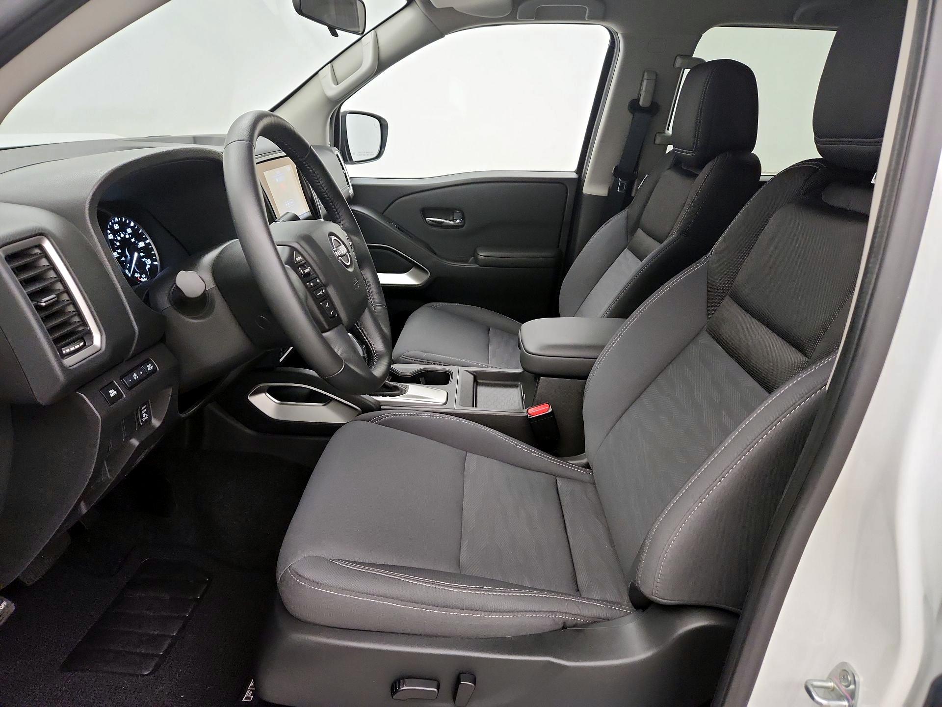 Thumbnail: 2024 Nissan Frontier - 11
