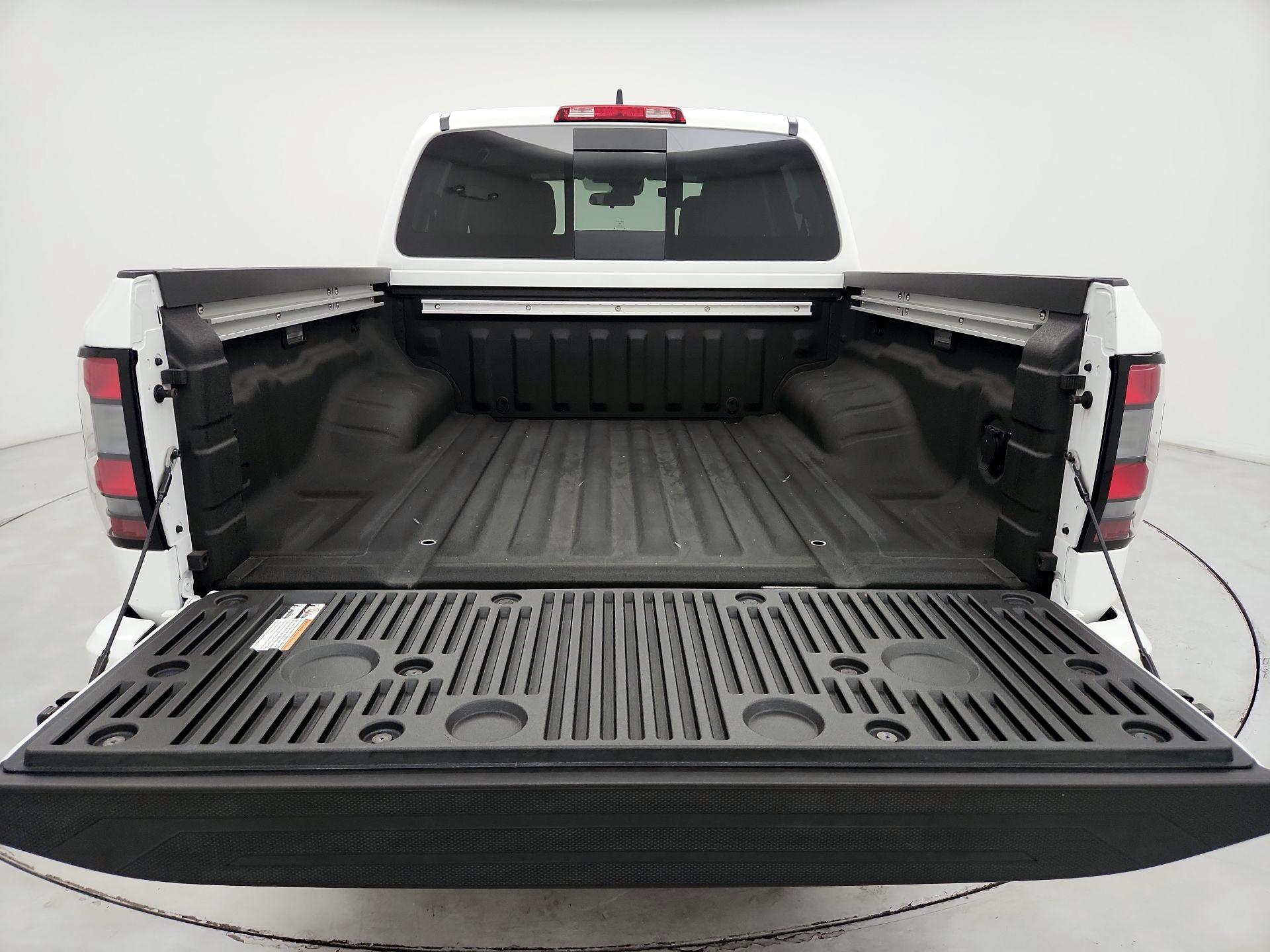 Thumbnail: 2024 Nissan Frontier - 20
