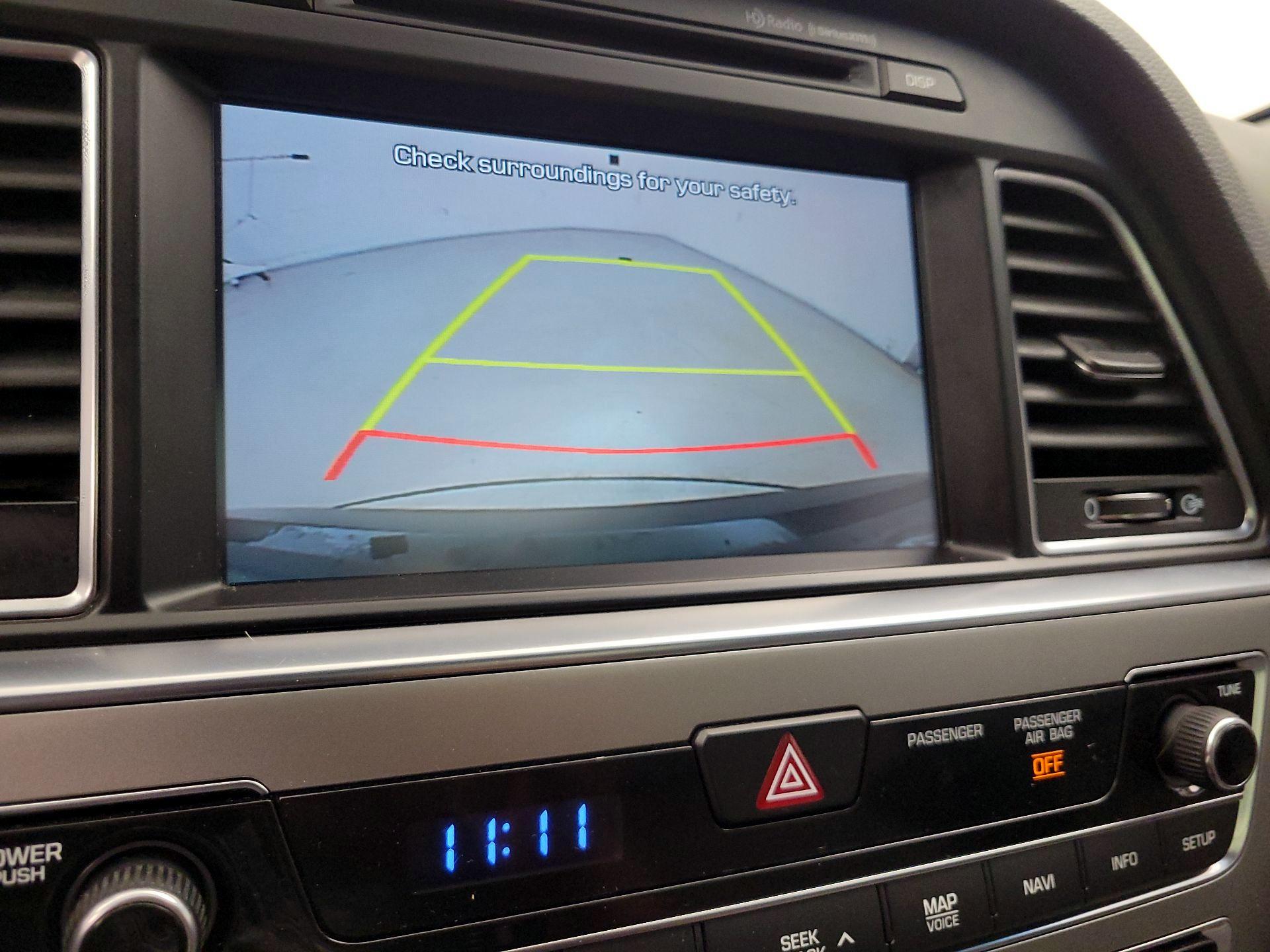 Thumbnail: 2015 Hyundai Sonata - 14