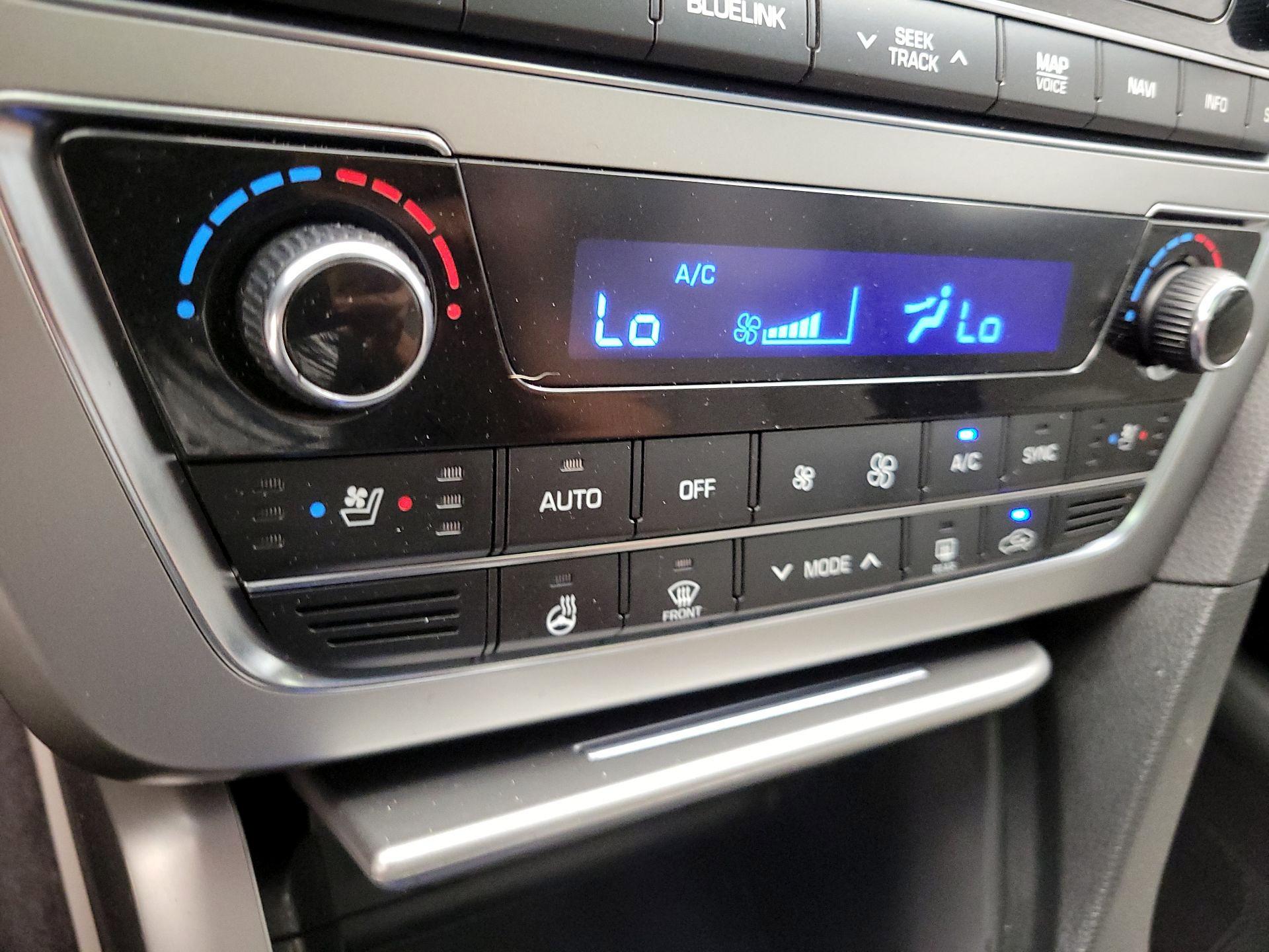 Thumbnail: 2015 Hyundai Sonata - 16