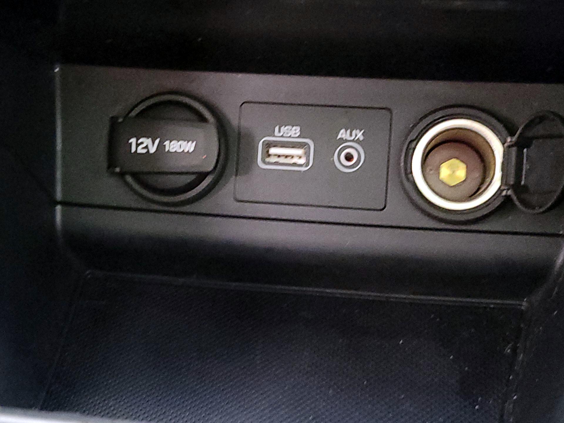 Thumbnail: 2015 Hyundai Sonata - 18