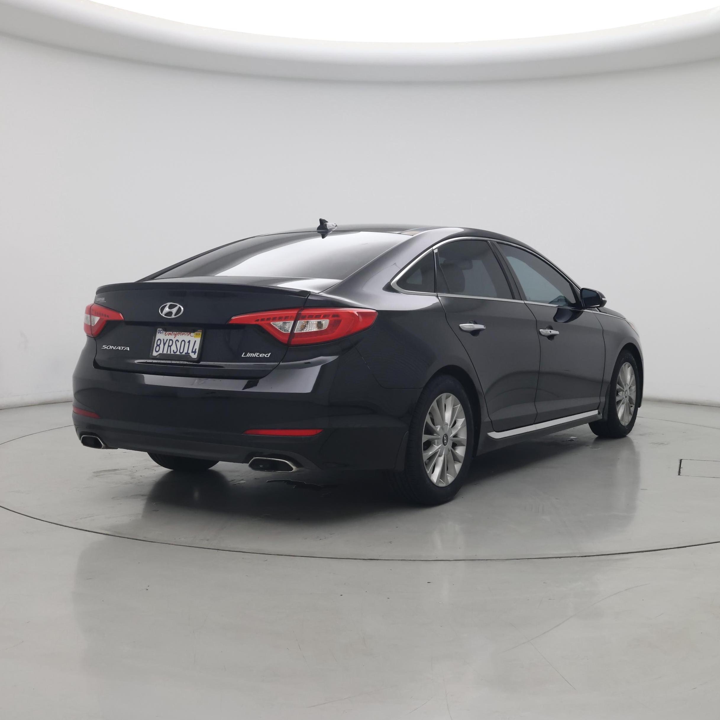 Thumbnail: 2015 Hyundai Sonata - 8