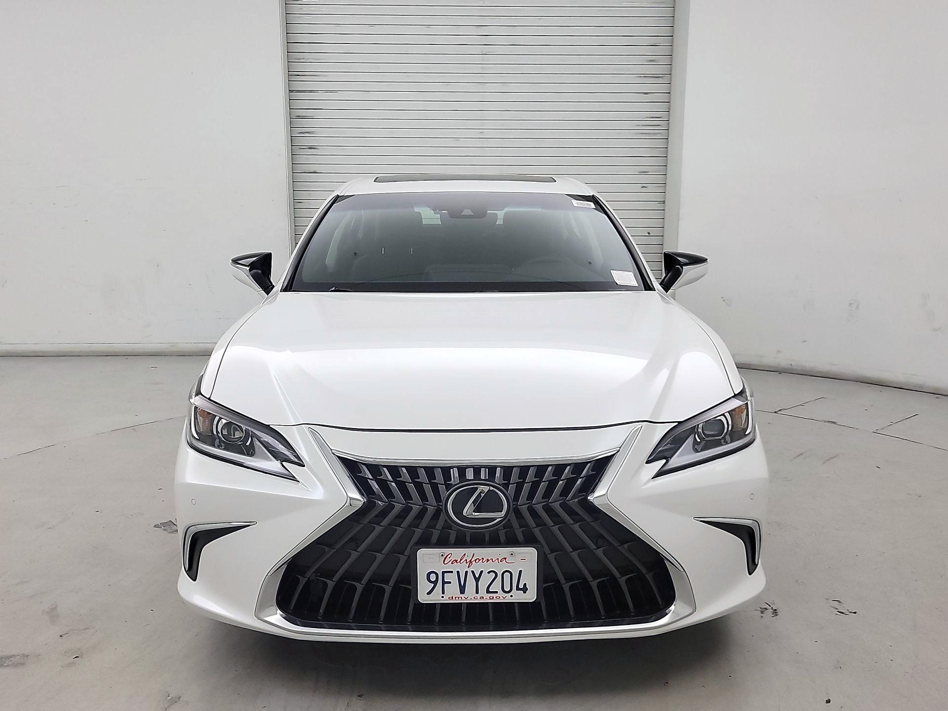 Thumbnail: 2023 Lexus ES - 2