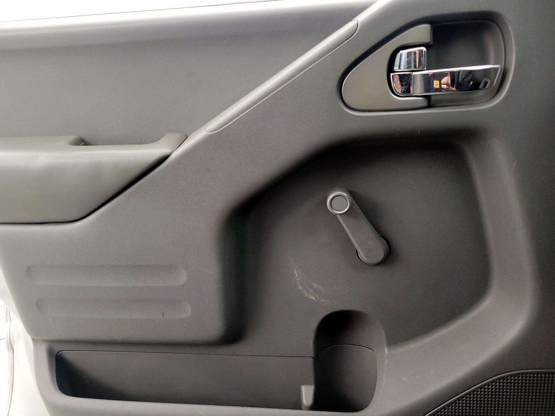 Thumbnail: 2016 Nissan Frontier - 12