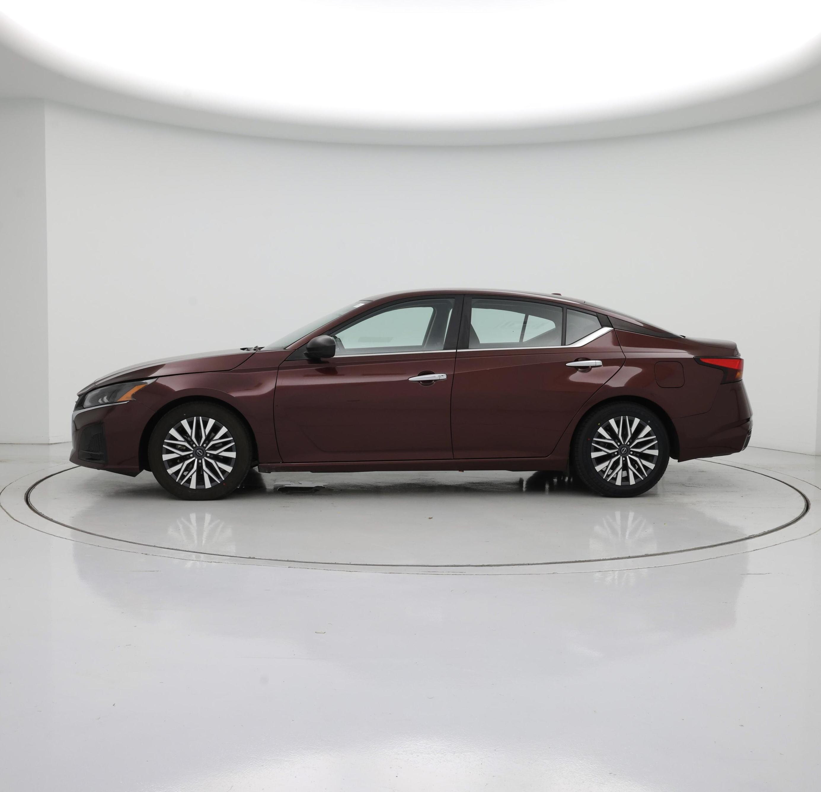 Thumbnail: 2024 Nissan Altima - 3