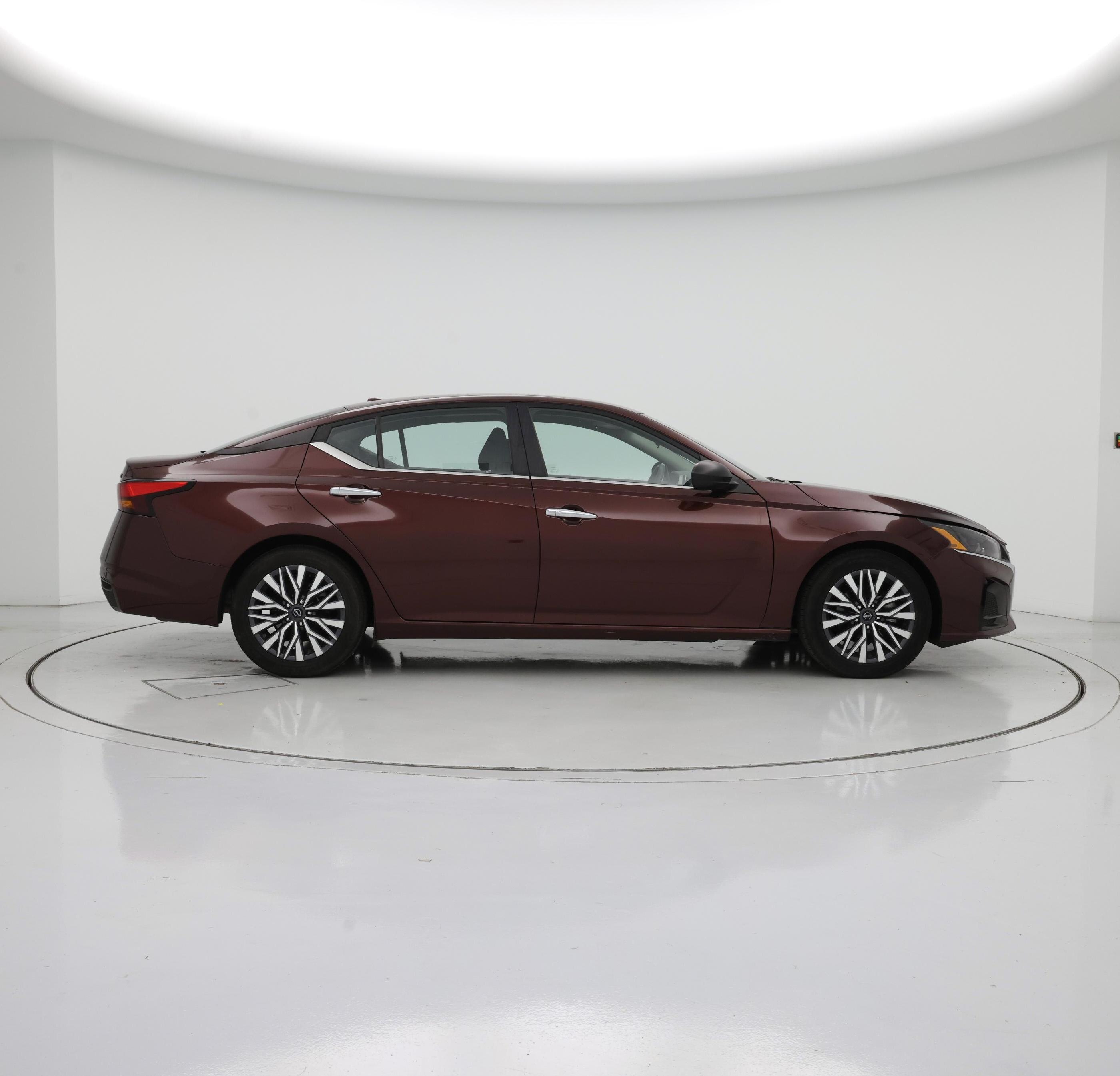 Thumbnail: 2024 Nissan Altima - 7