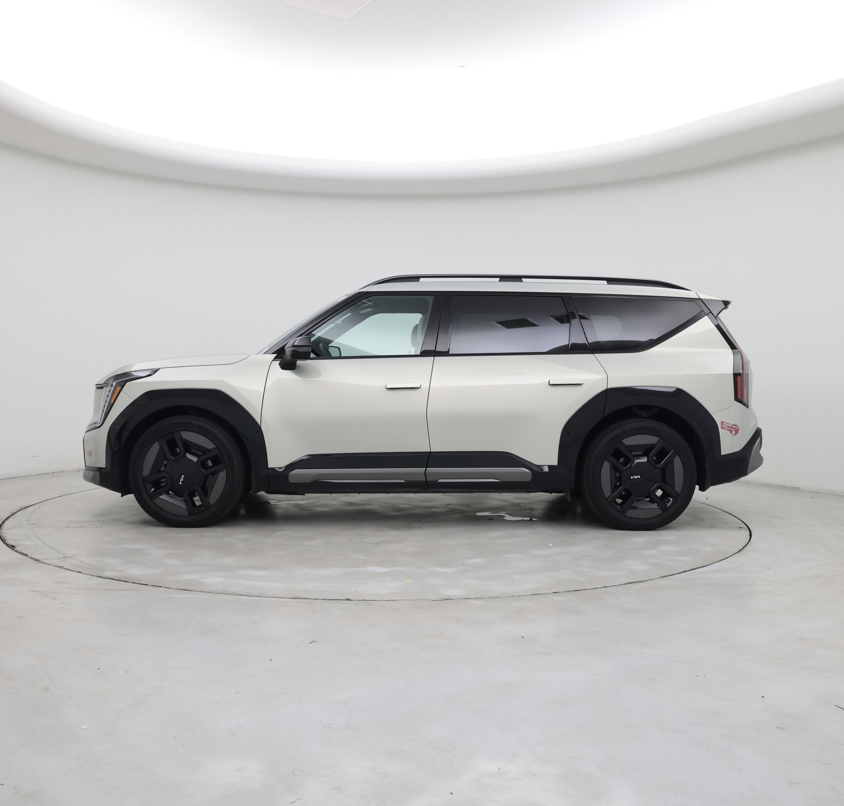 Thumbnail: 2024 Kia EV9 - 3