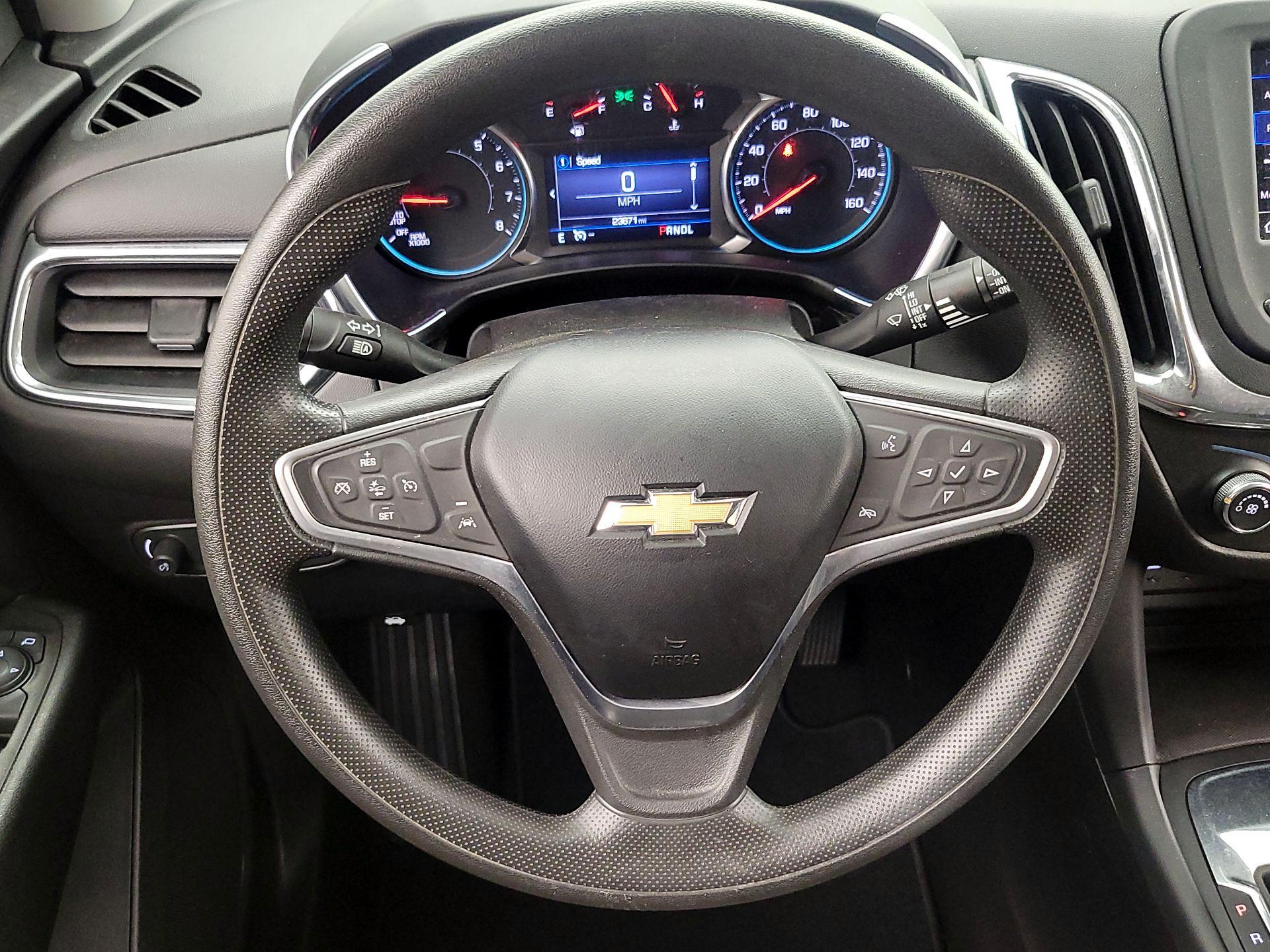 Thumbnail: 2022 Chevrolet Equinox - 10