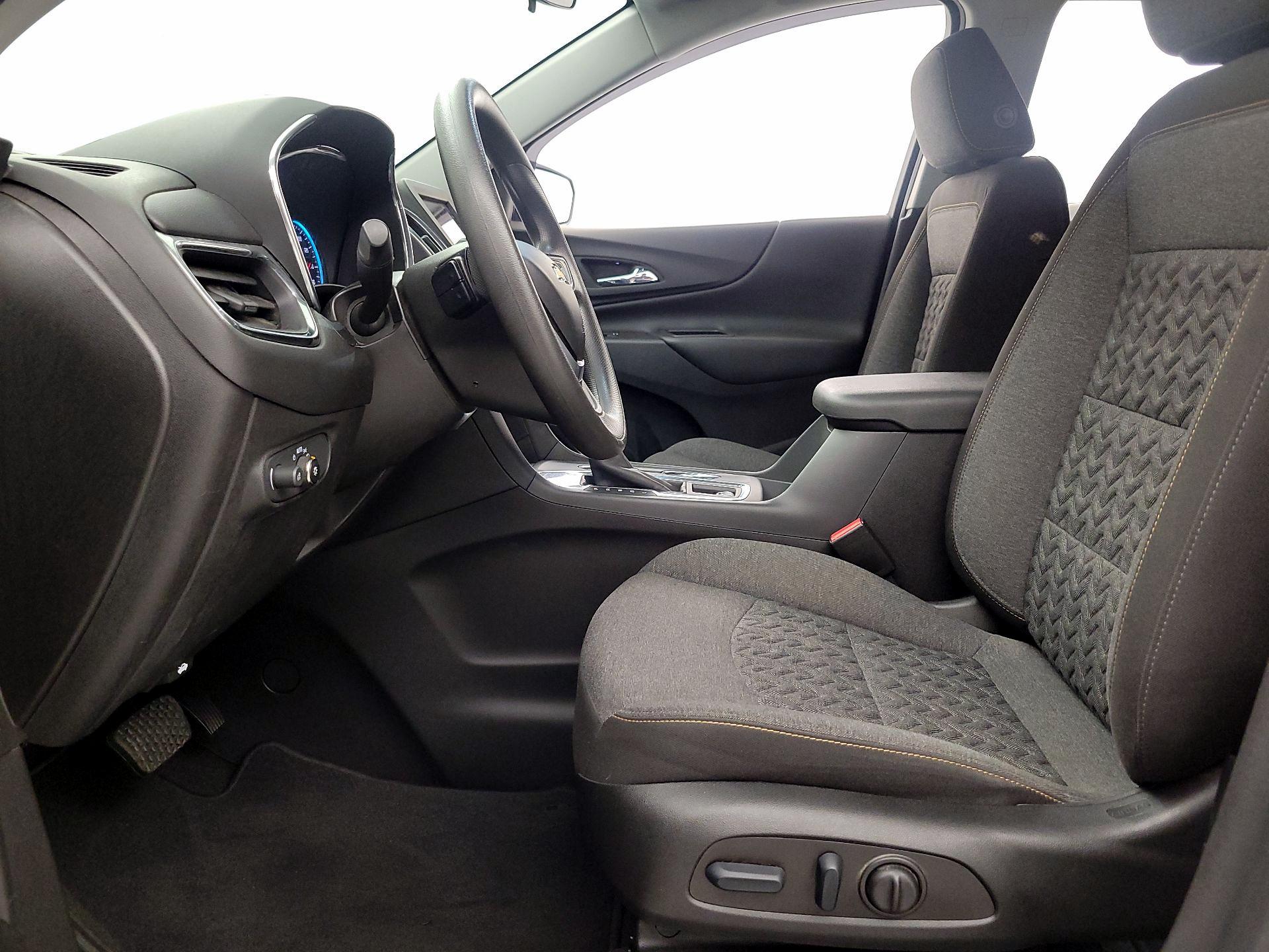 Thumbnail: 2022 Chevrolet Equinox - 11