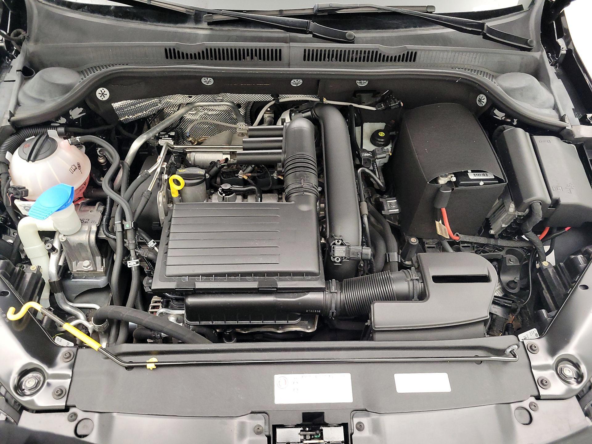 Thumbnail: 2016 Volkswagen Jetta - 20