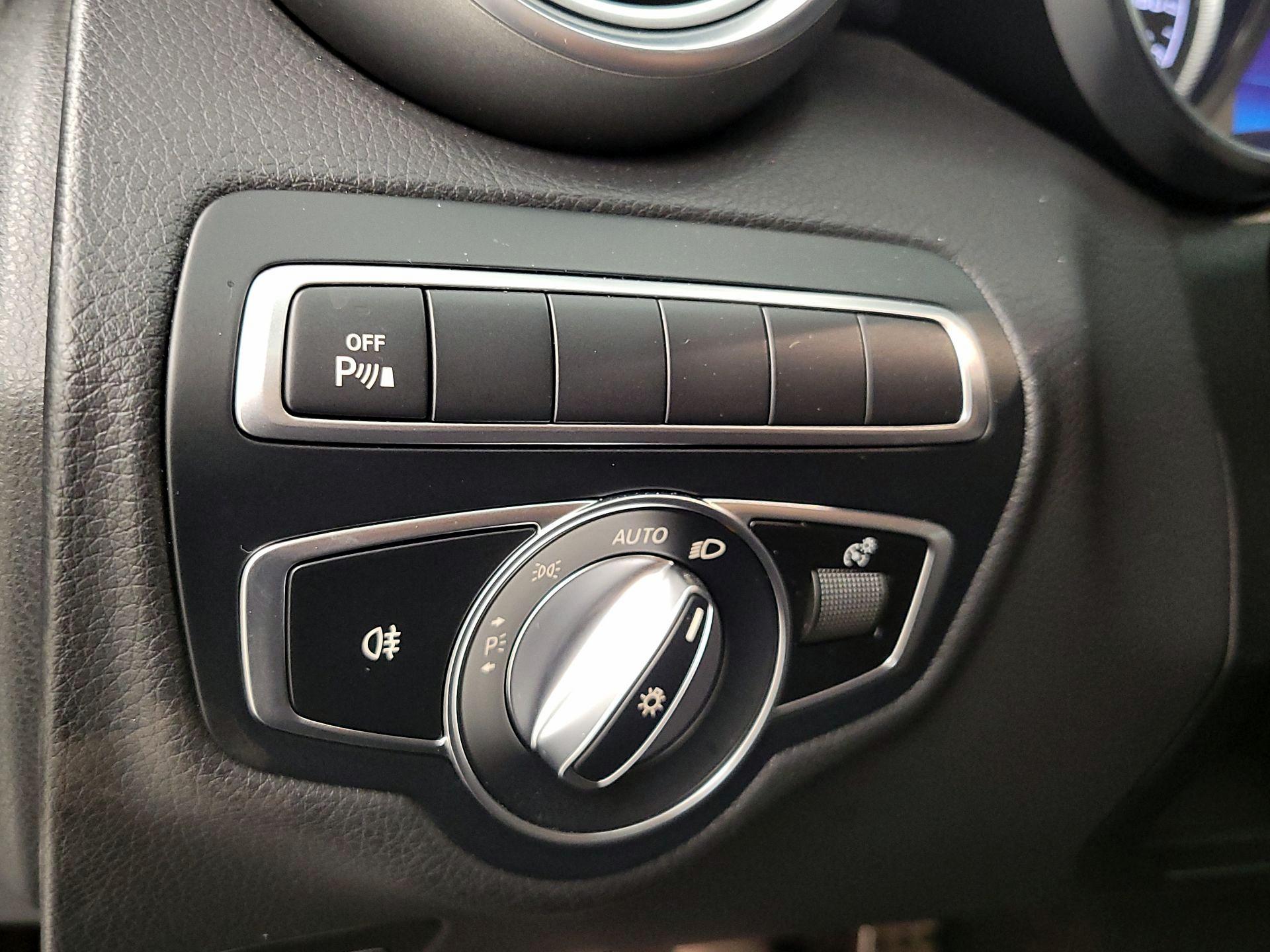 Thumbnail: 2019 Mercedes-Benz C-Class - 13