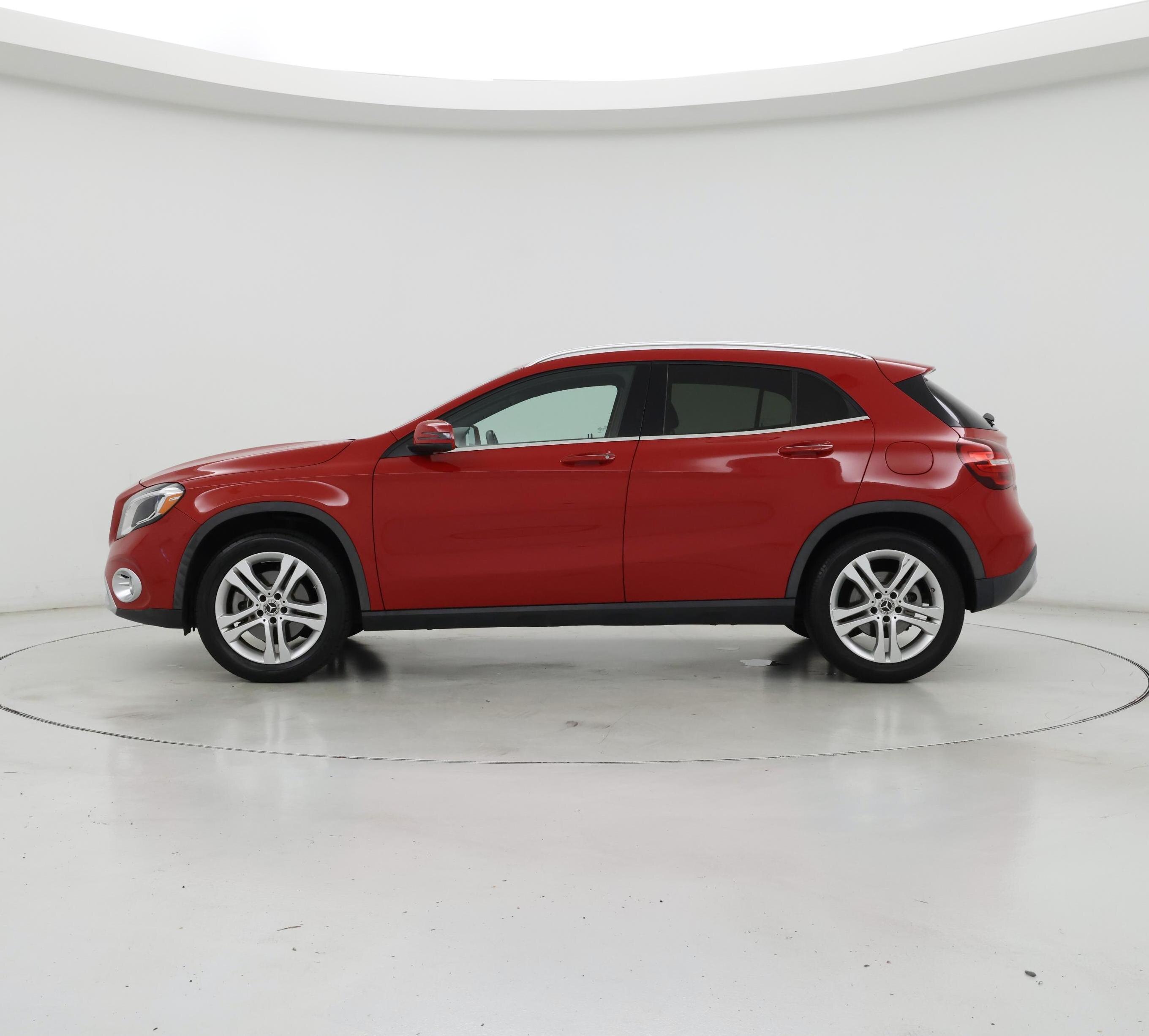 Thumbnail: 2020 Mercedes-Benz GLA - 3