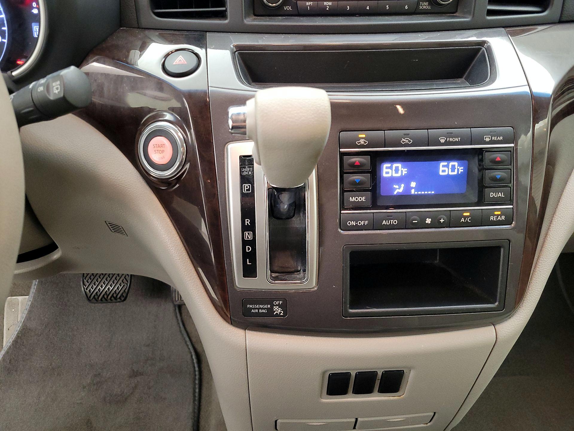 Thumbnail: 2016 Nissan Quest - 17