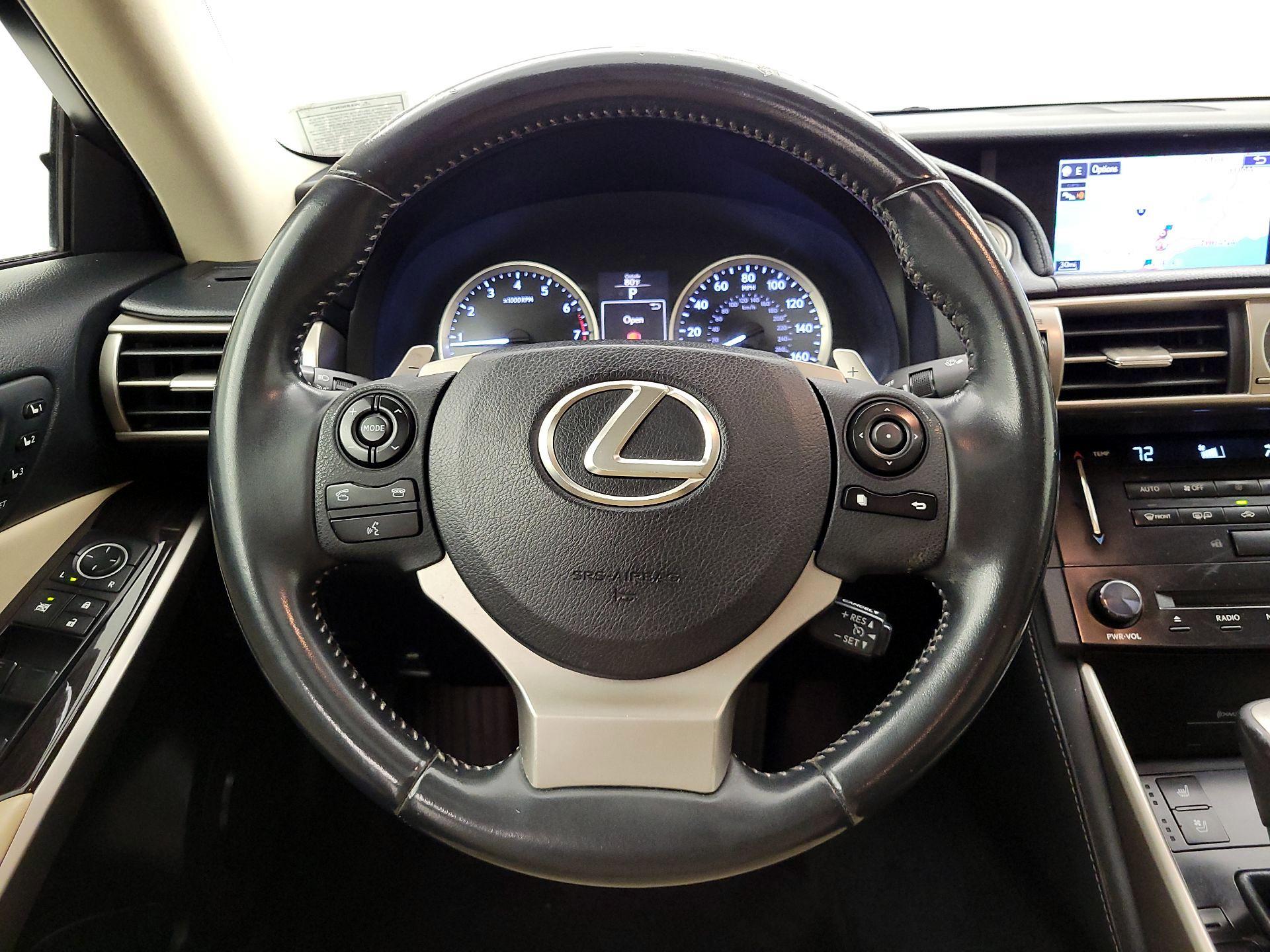 Thumbnail: 2014 Lexus IS - 10