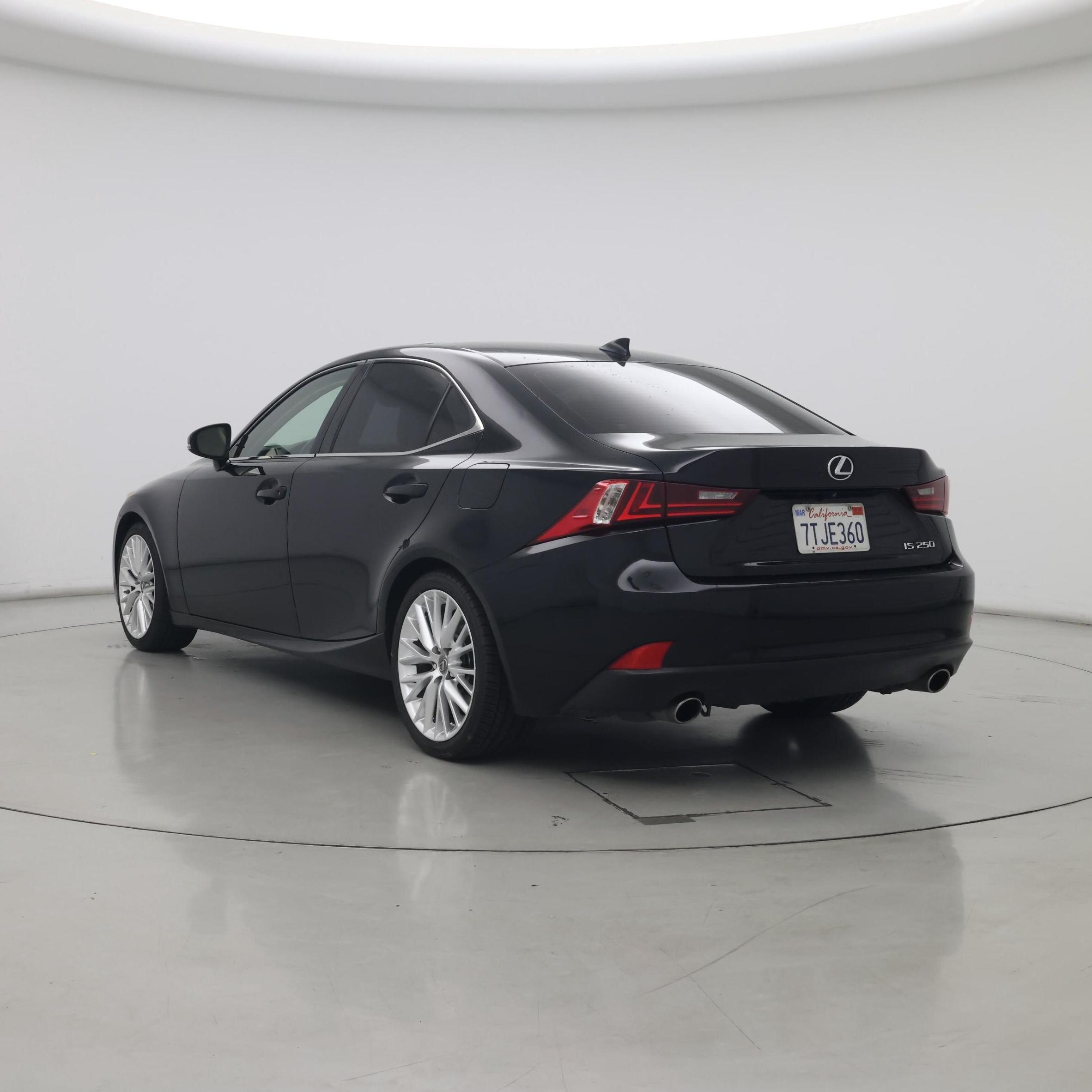 Thumbnail: 2014 Lexus IS - 2