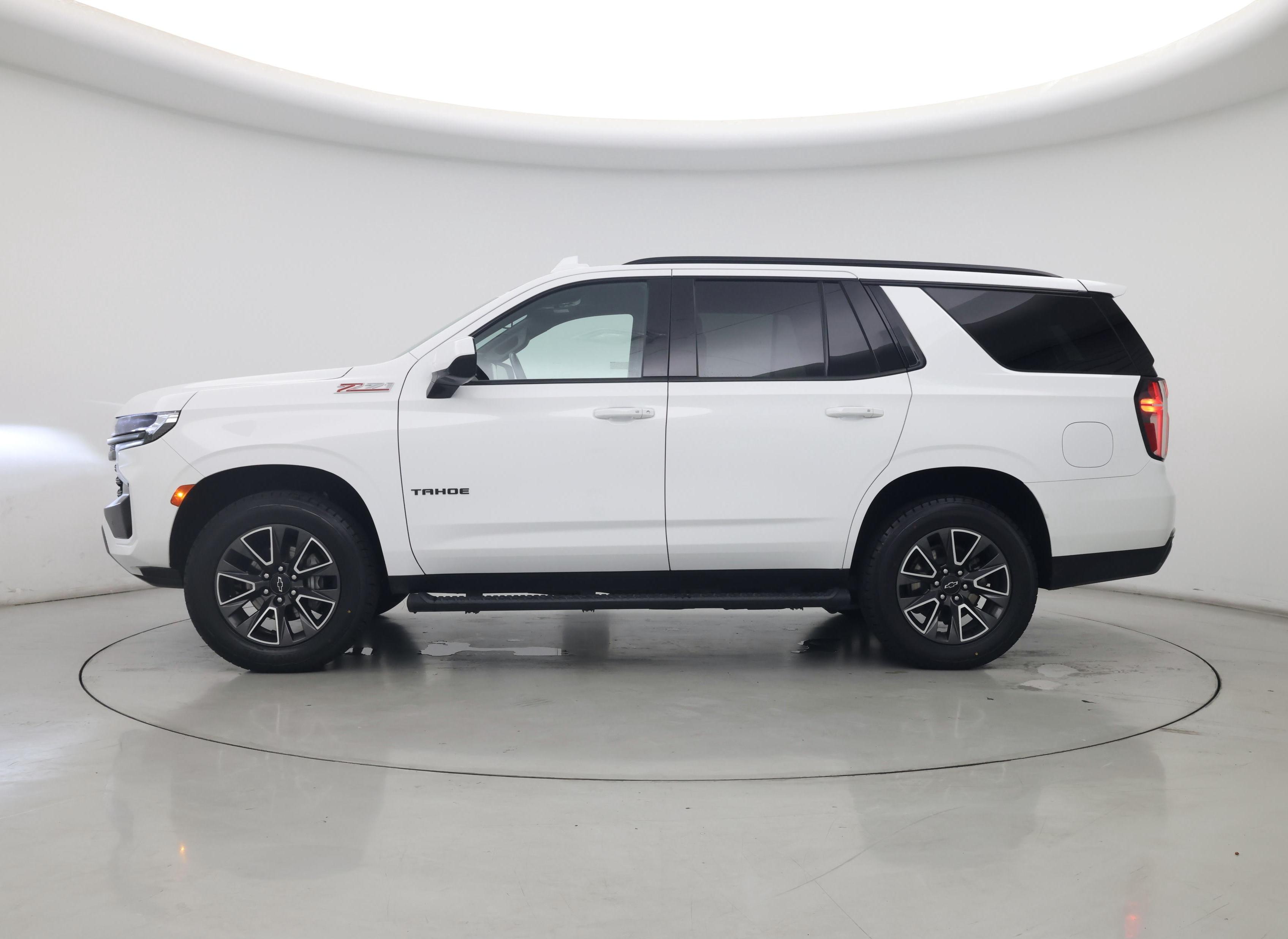 Thumbnail: 2022 Chevrolet Tahoe - 3