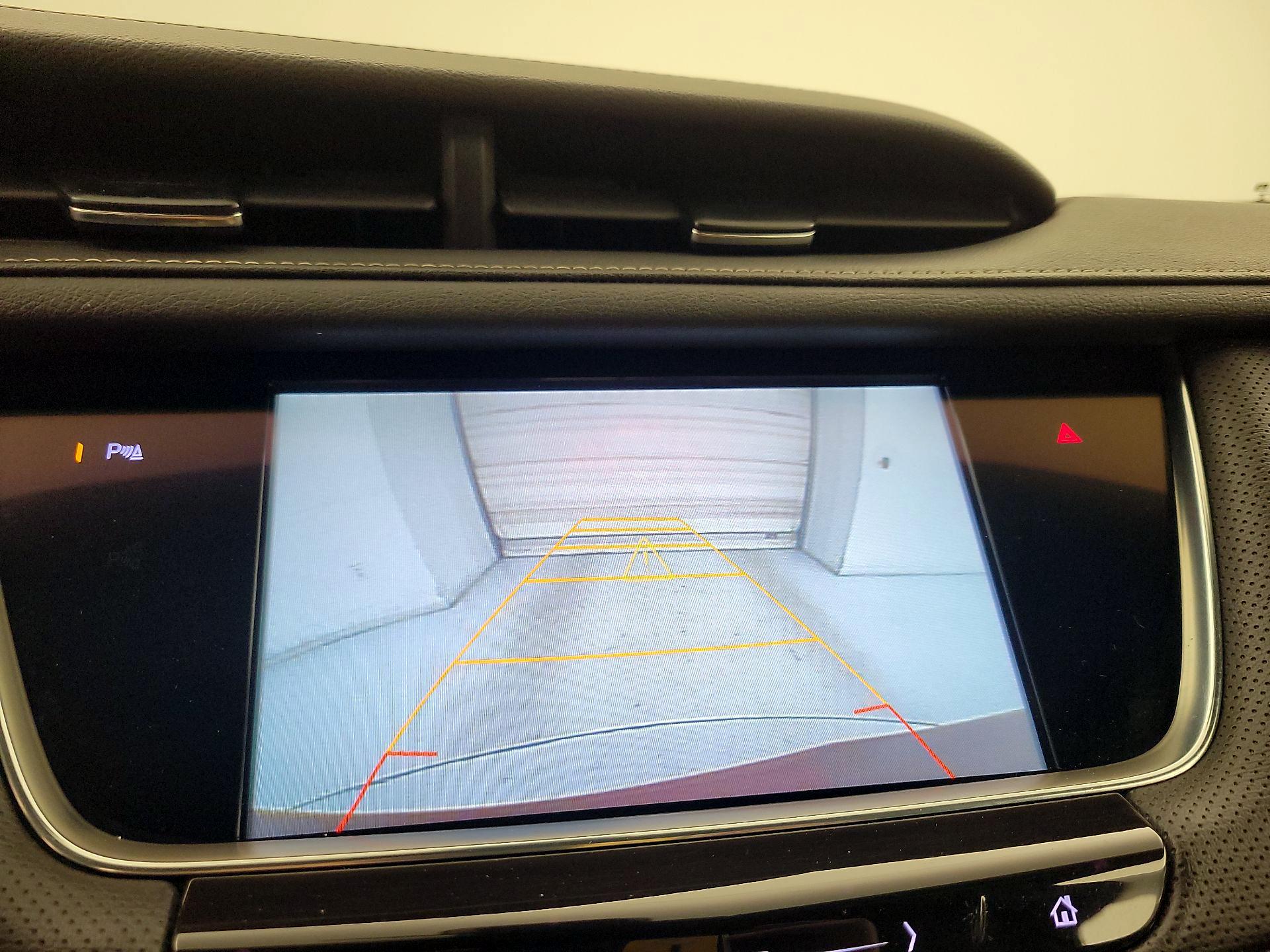 Thumbnail: 2017 Cadillac XT5 - 15