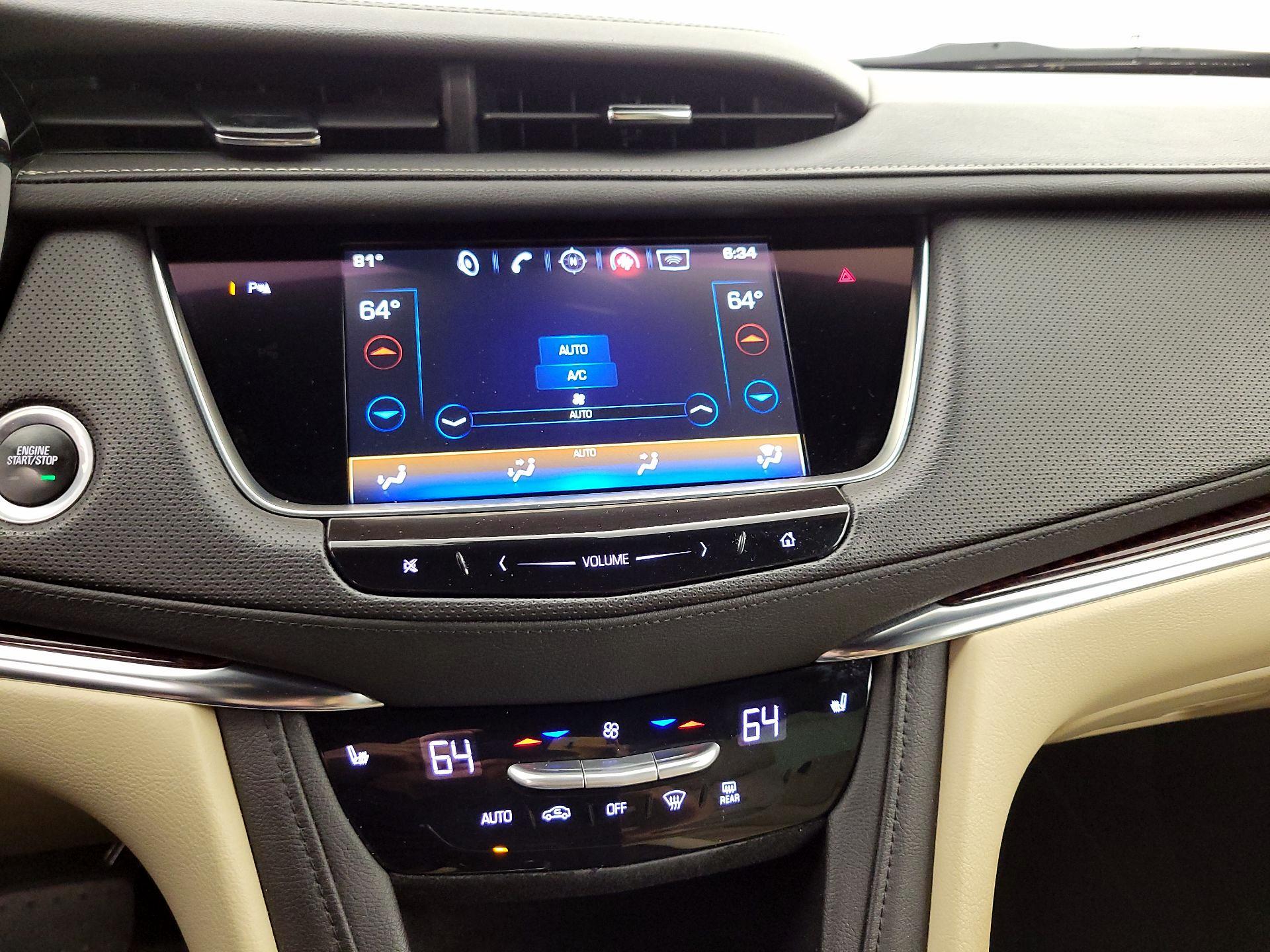Thumbnail: 2017 Cadillac XT5 - 17