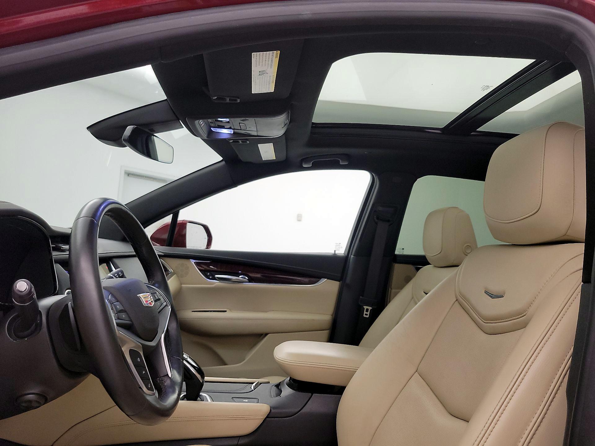 Thumbnail: 2017 Cadillac XT5 - 20
