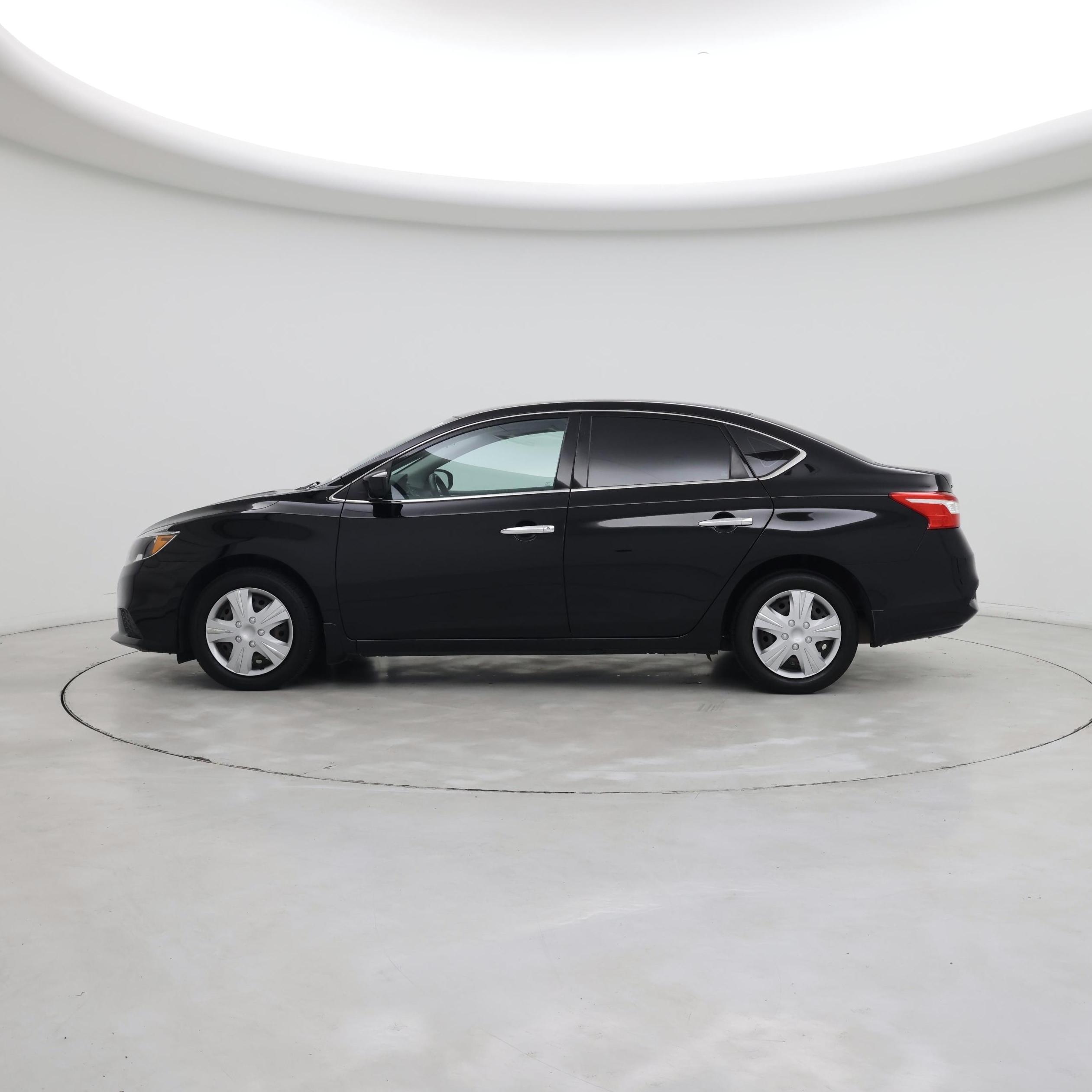 Thumbnail: 2019 Nissan Sentra - 3