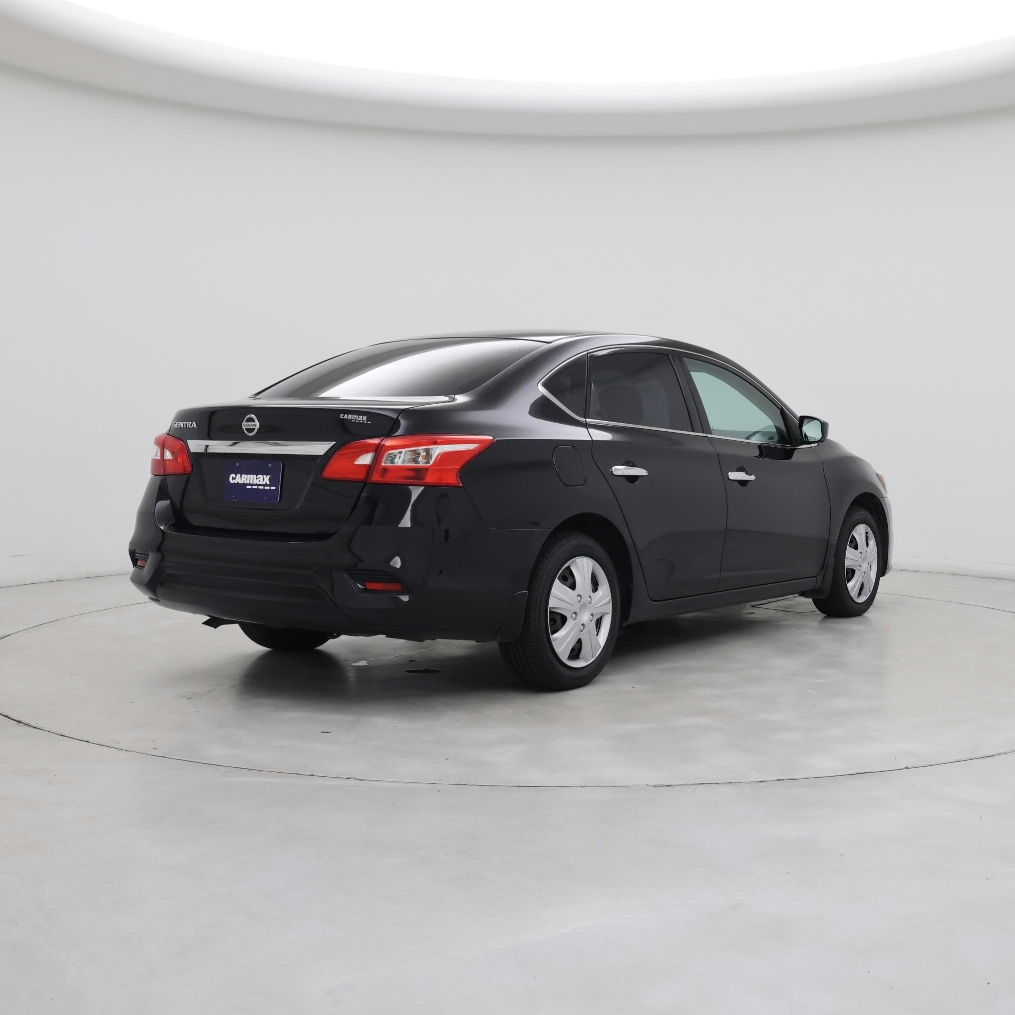 Thumbnail: 2019 Nissan Sentra - 8