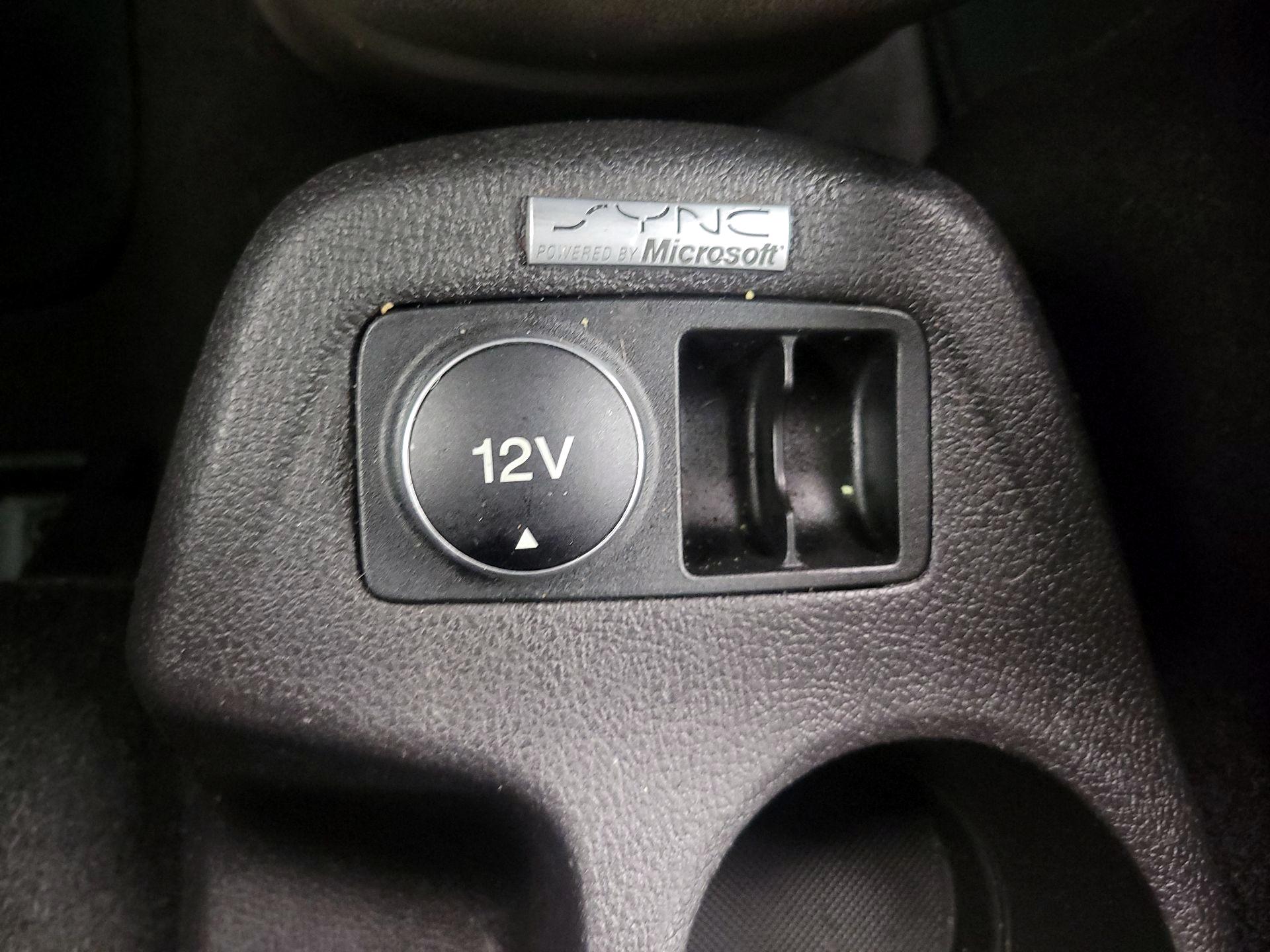 Thumbnail: 2014 Ford Transit Series - 17