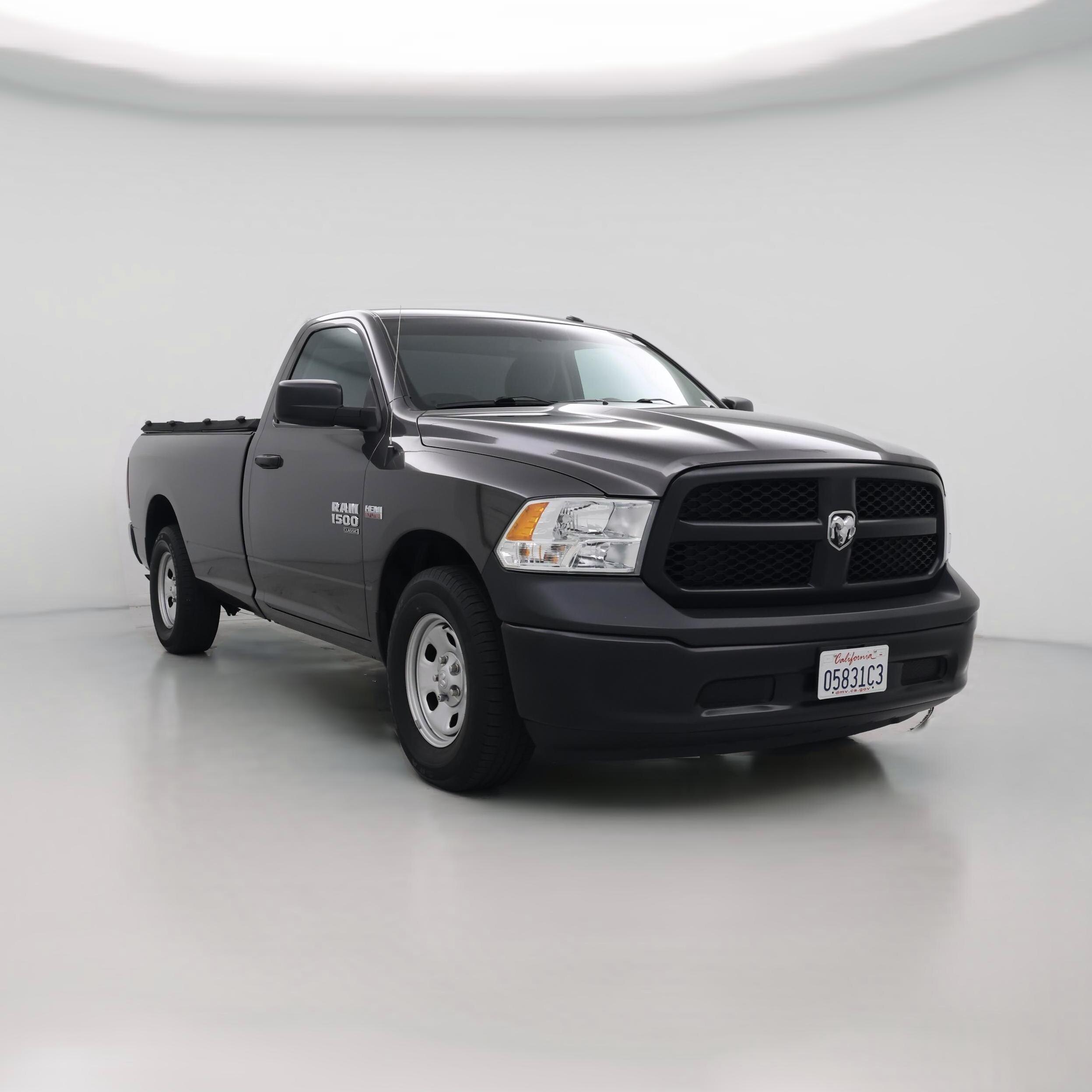 Thumbnail: 2020 RAM 1500 Classic - 1