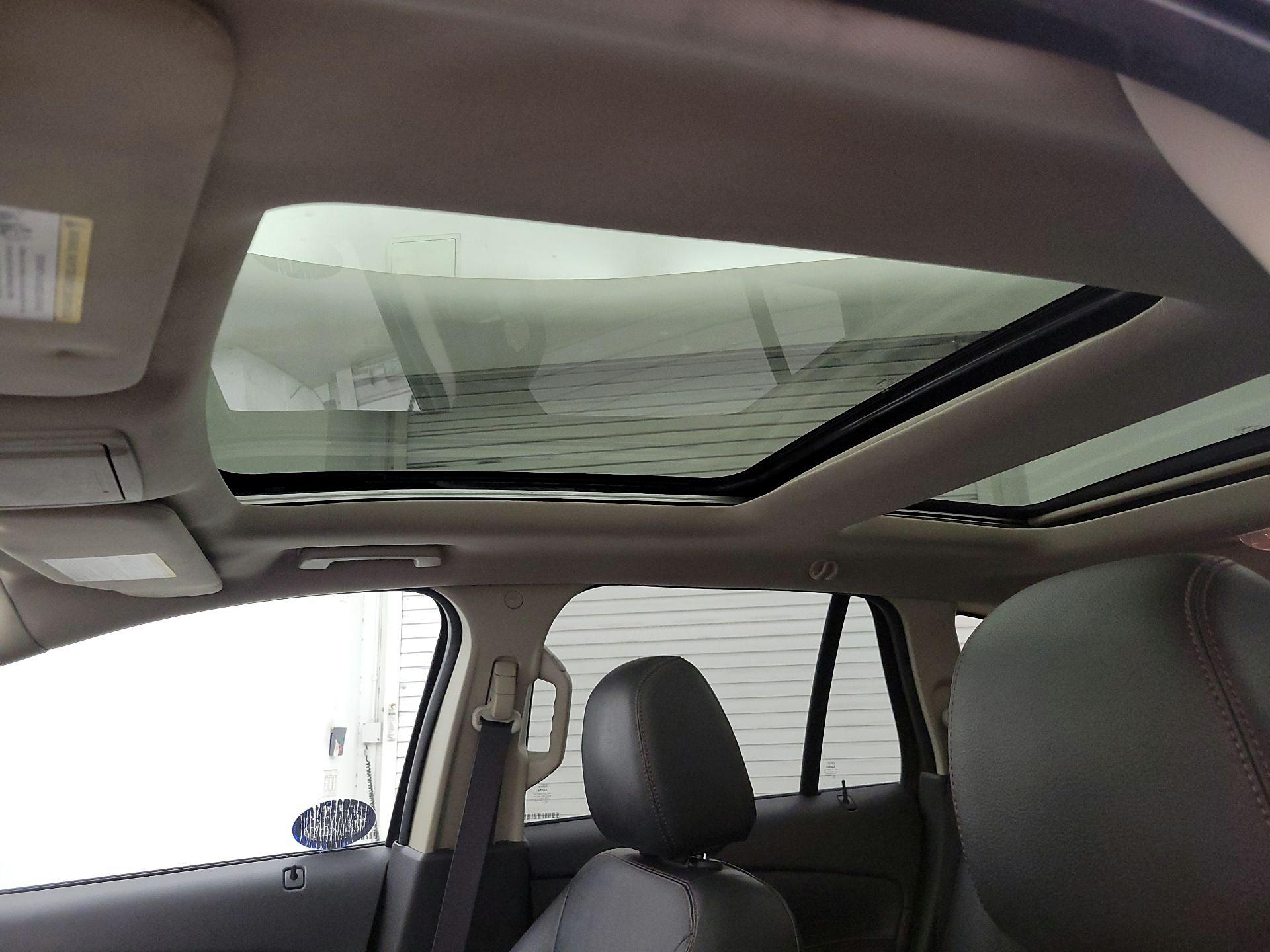 Thumbnail: 2014 Ford Edge - 18