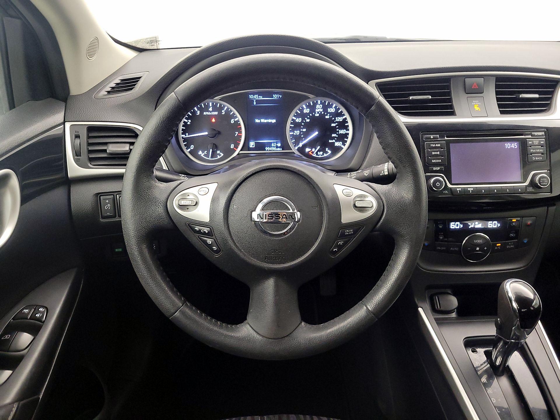 Thumbnail: 2018 Nissan Sentra - 10