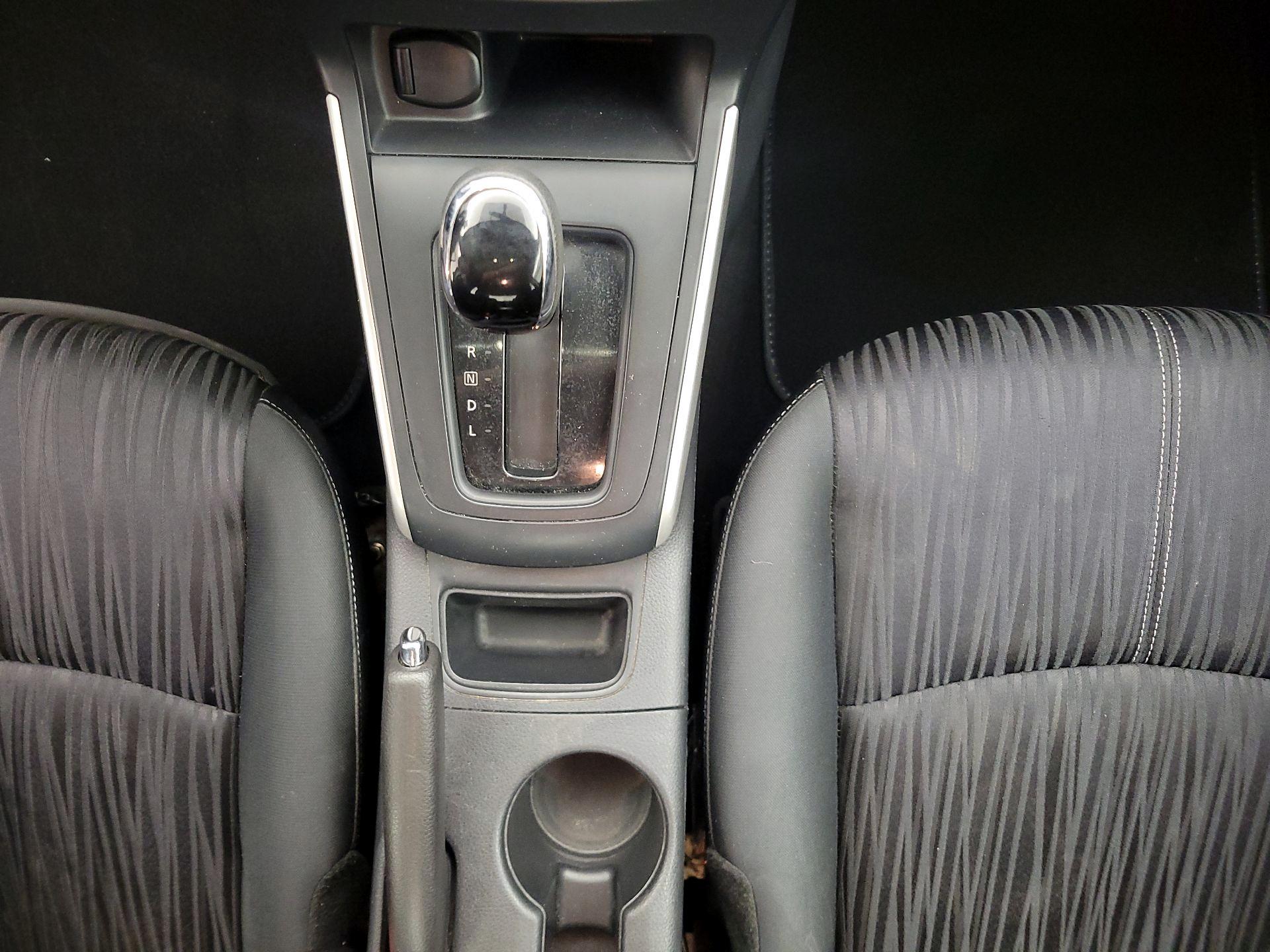 Thumbnail: 2018 Nissan Sentra - 17