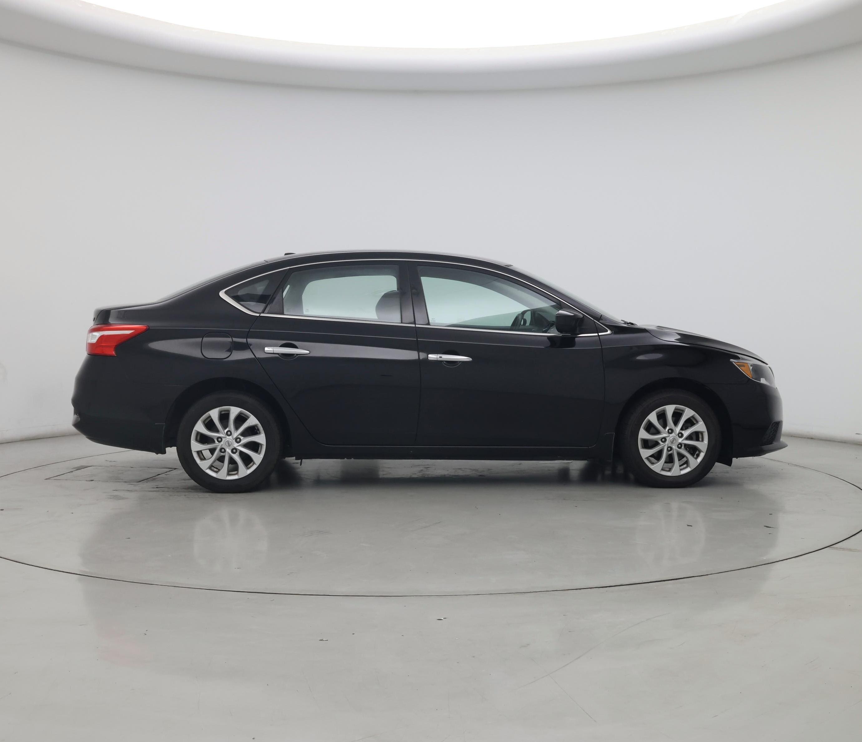 Thumbnail: 2018 Nissan Sentra - 7